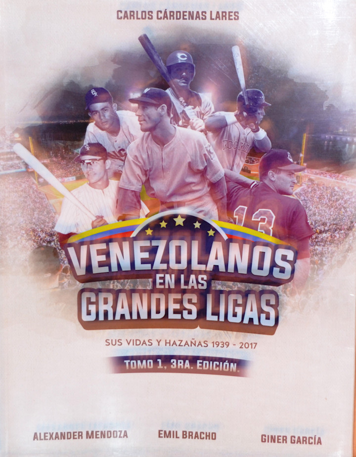 Portada de Venezolanos en las grandes ligas. Sus vidas y hazañas 1939-2017