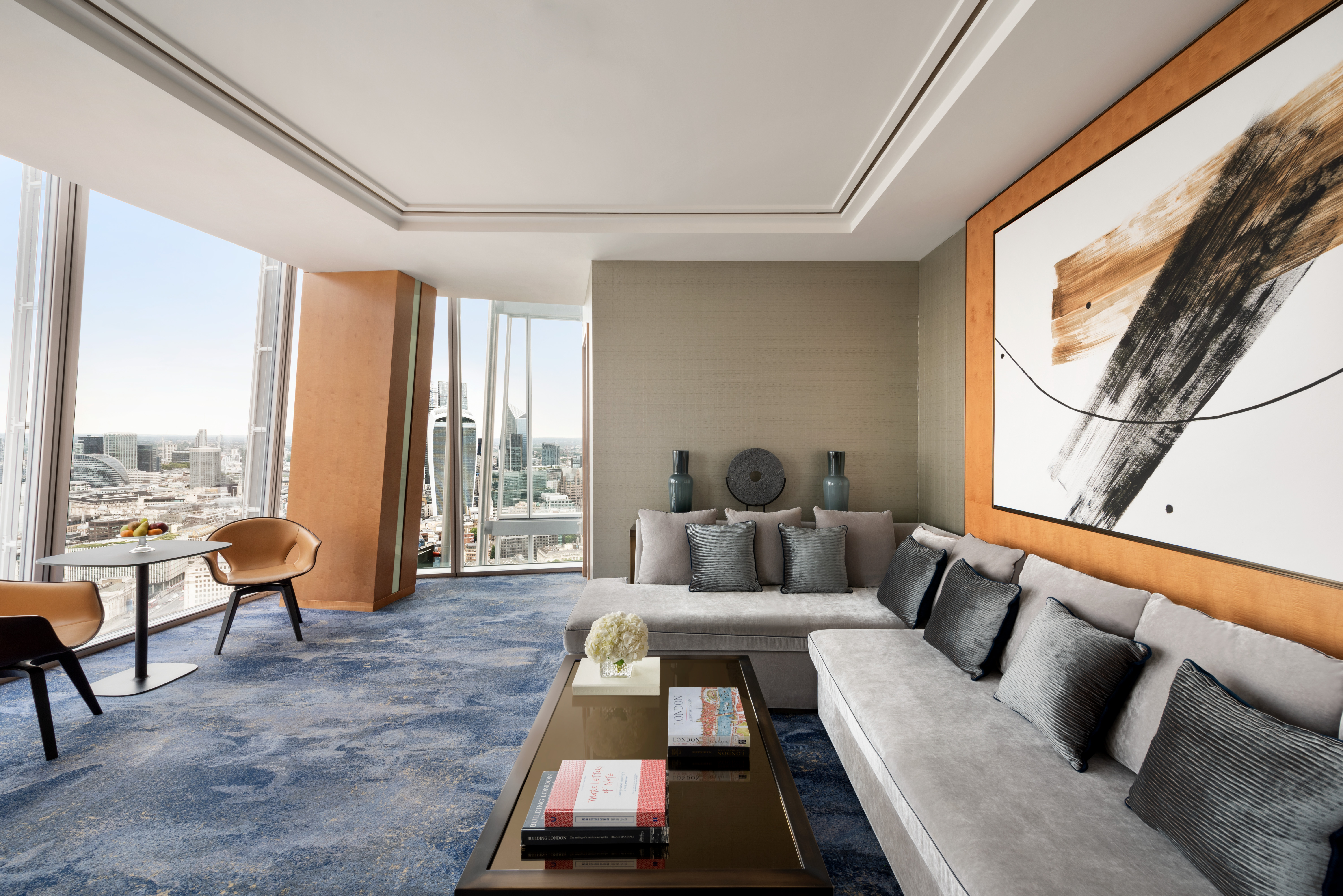 Shangri La Hotel, At The Shard, London, Southwark Suite