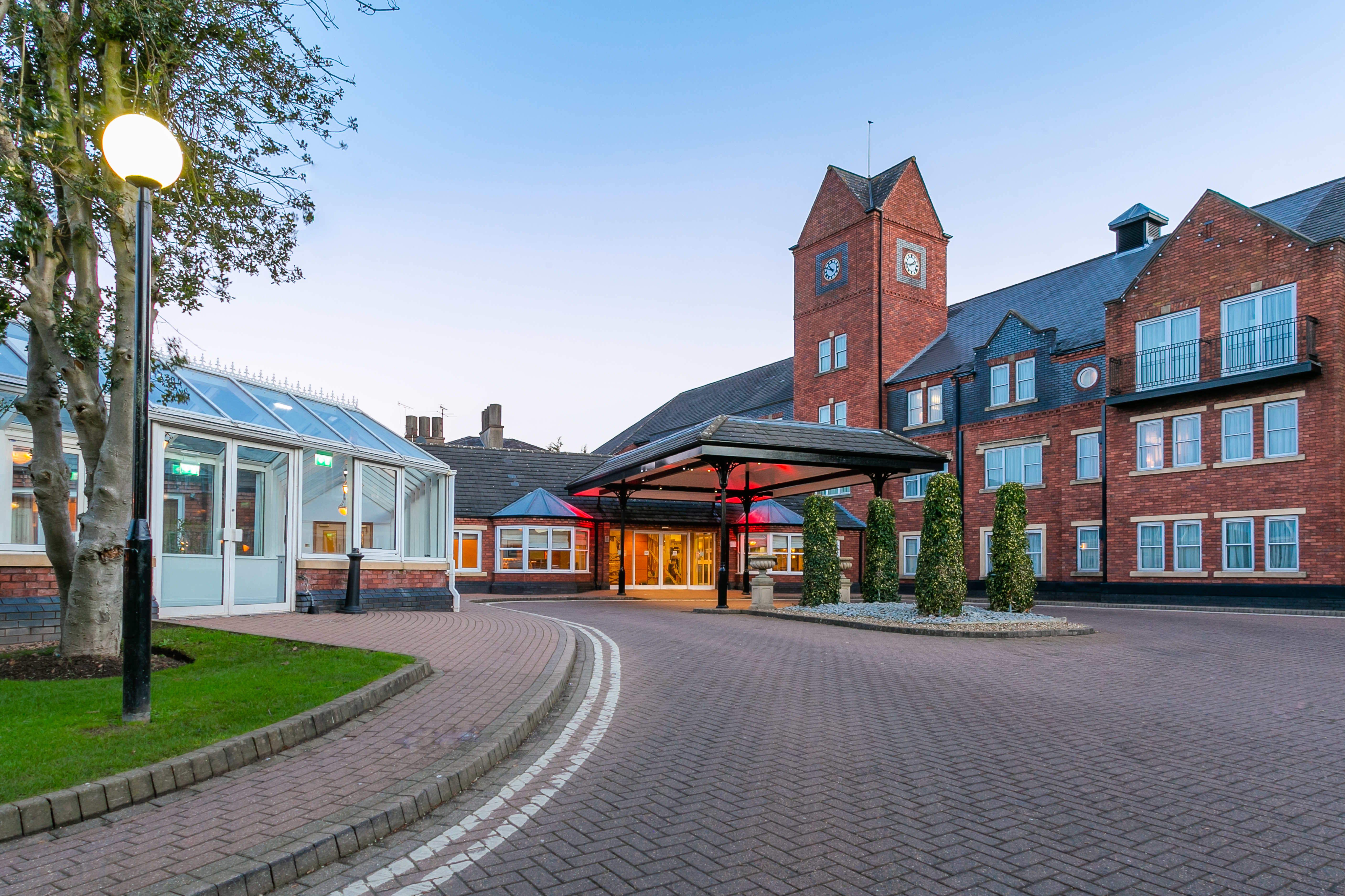 Q Park Royal   Exterior