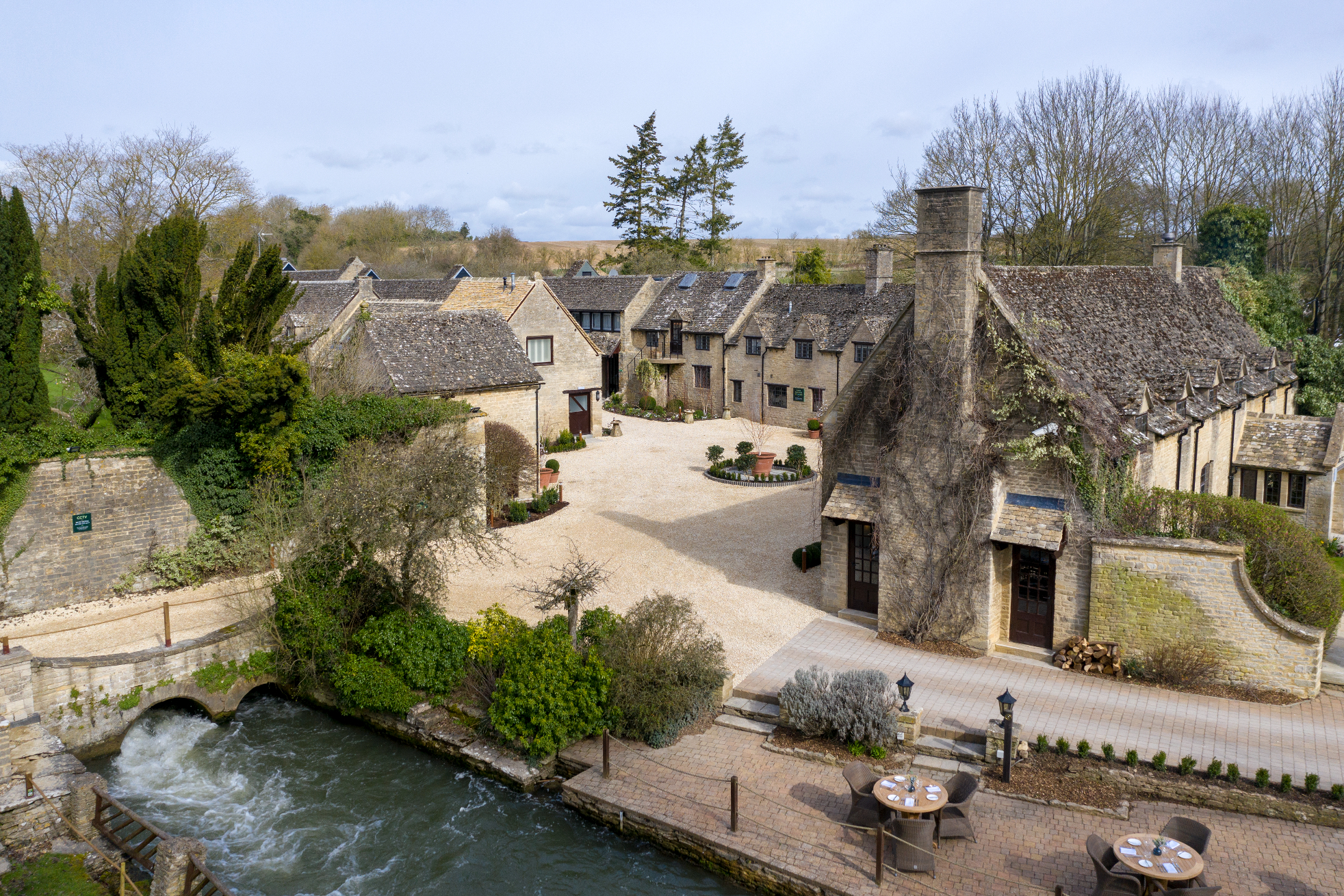 Minster Mill 1070   Exterior