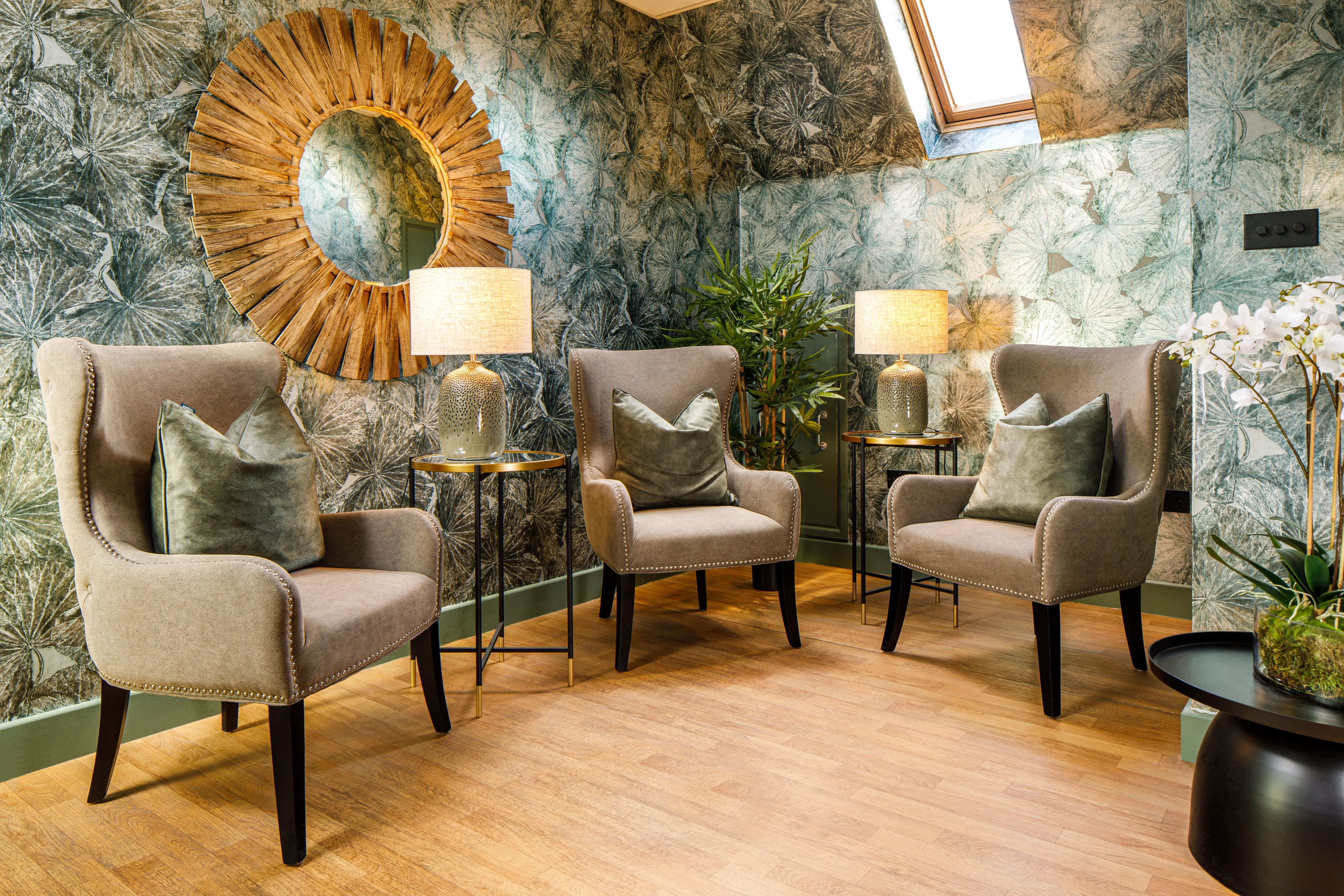 Lythe Hill   Spa Seats