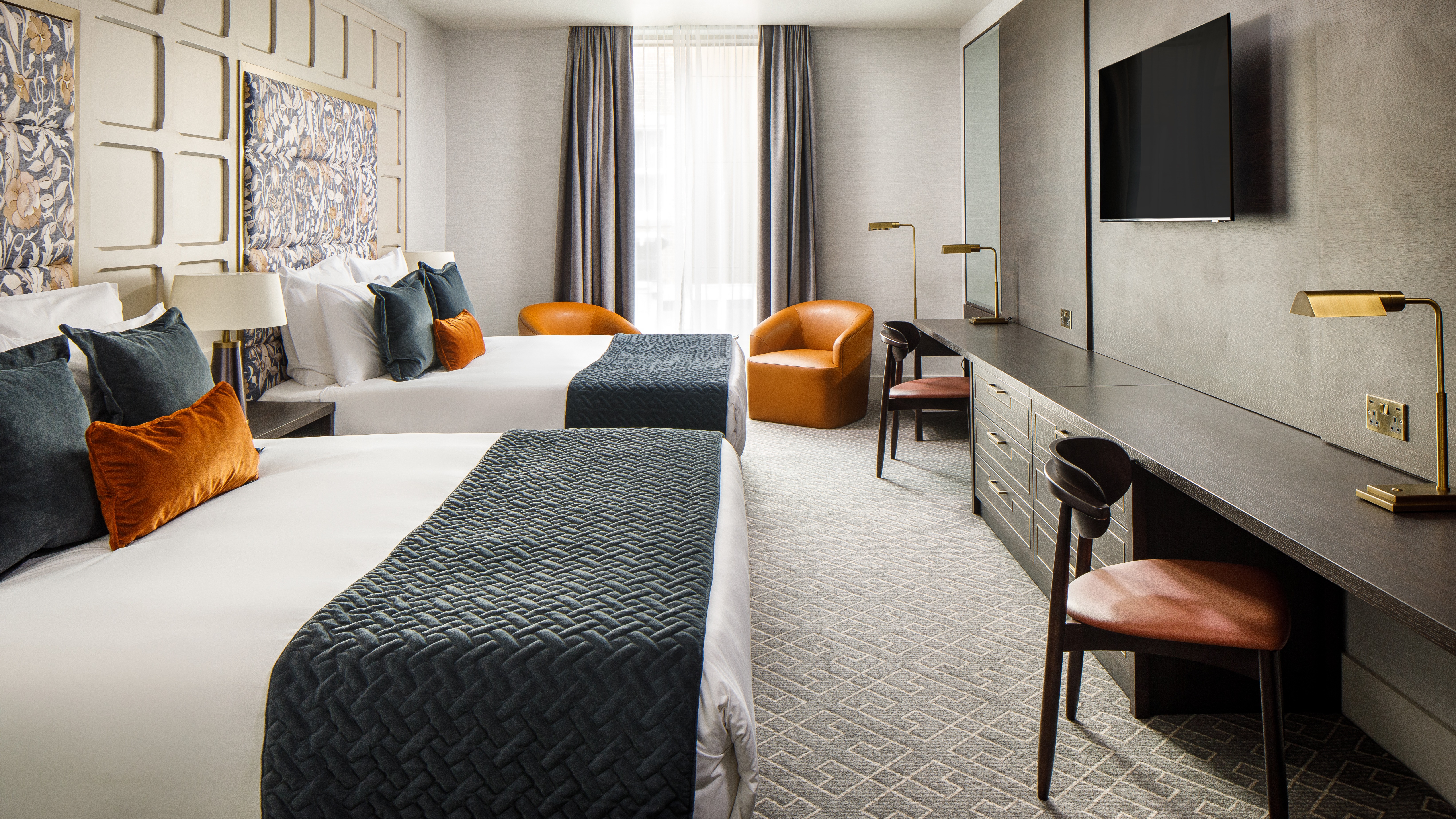 2 Double Beds Picture 2