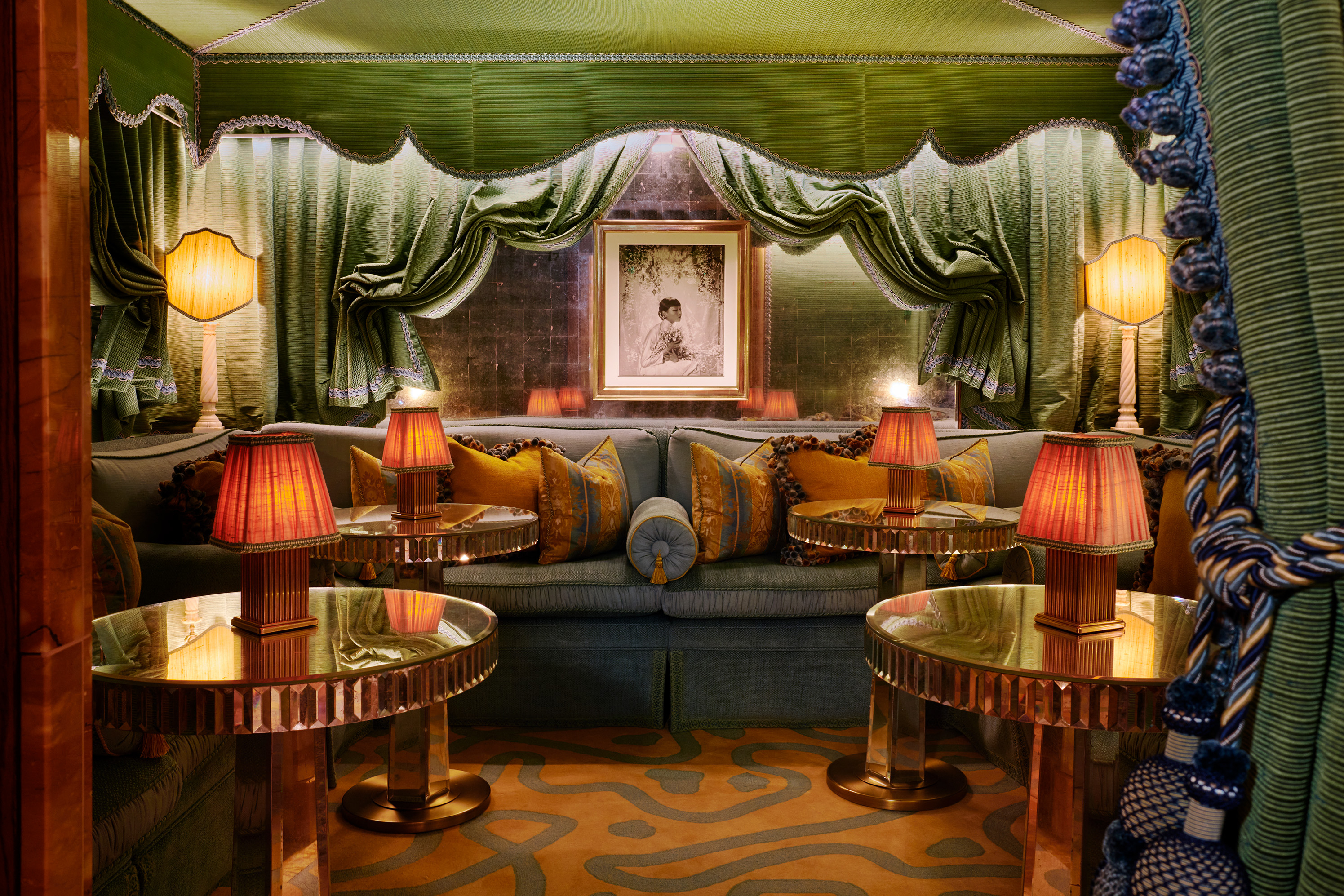 Dorchester Festive Vespa 136