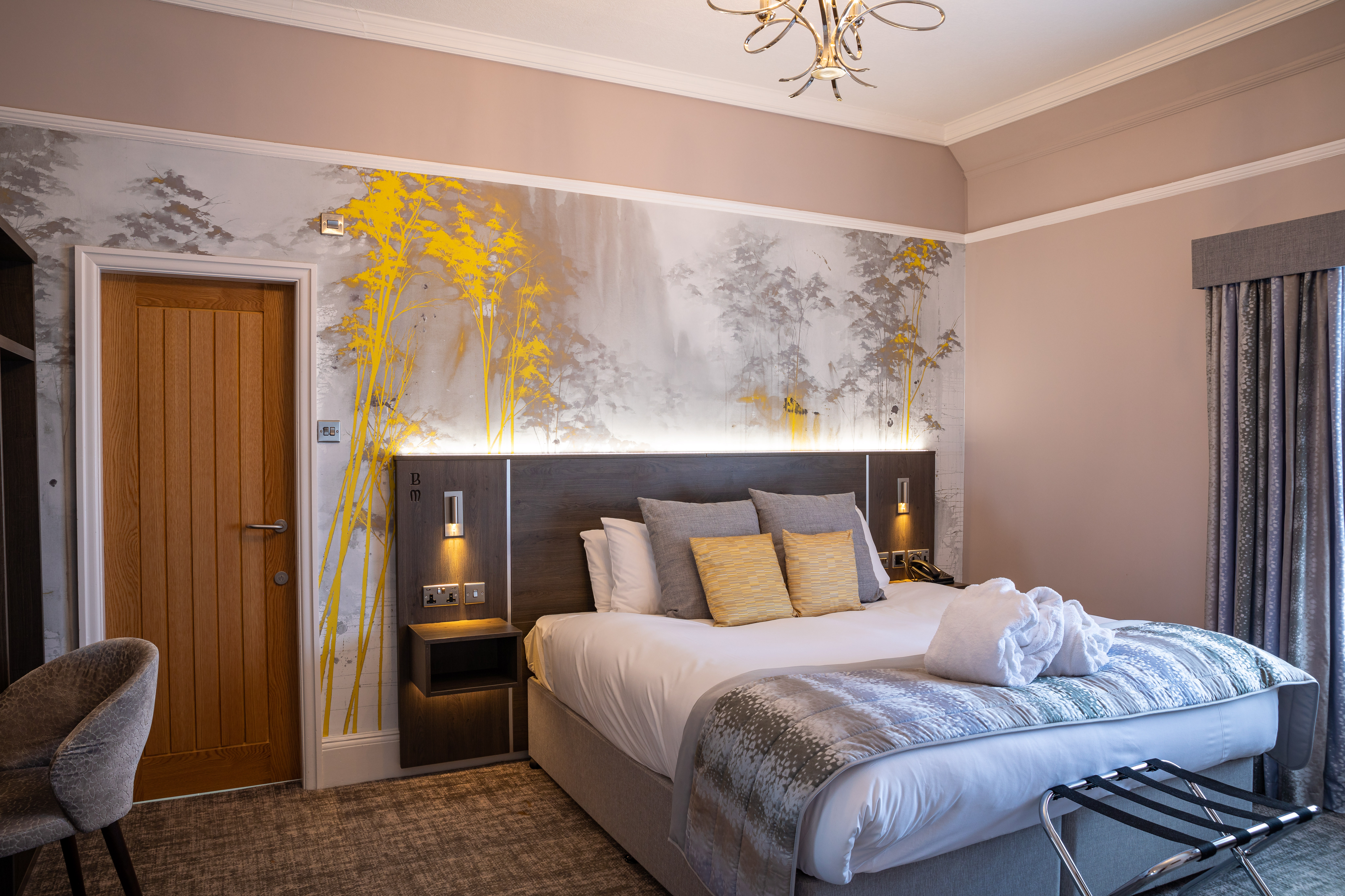 Barton Manor Room Images 29