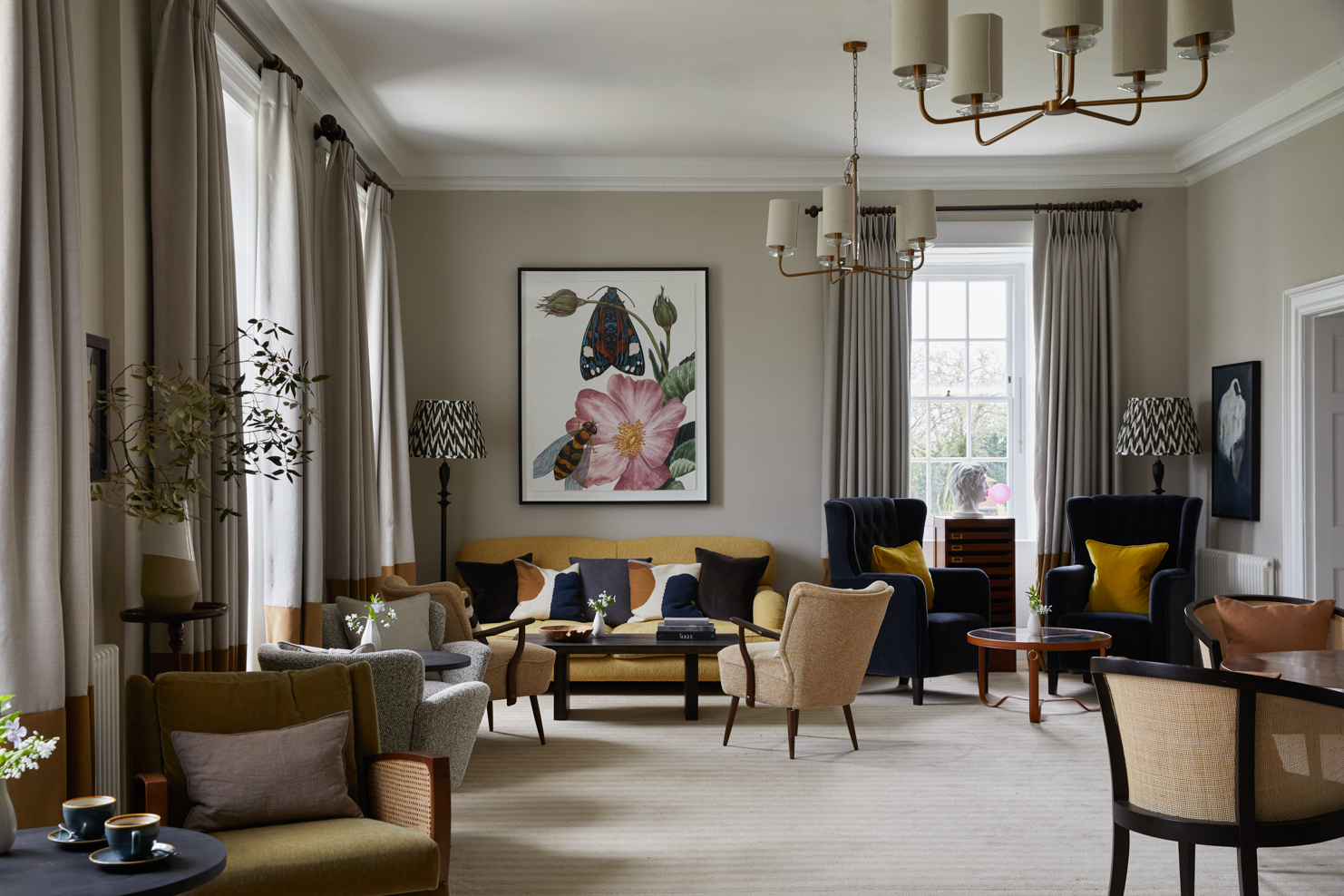 Moonfleet Manor   Lounge