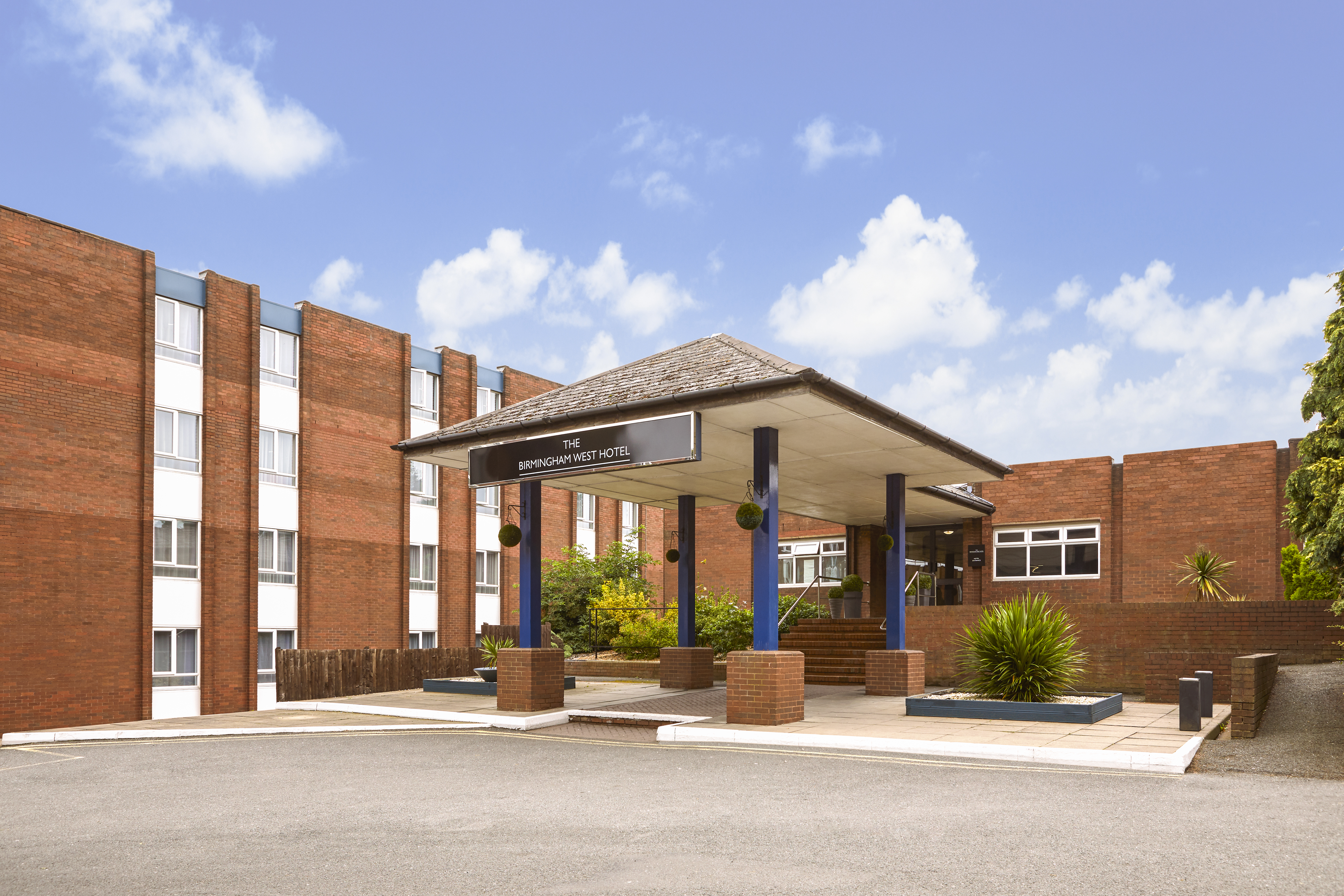 5 Mercure Birmingham West Hotel