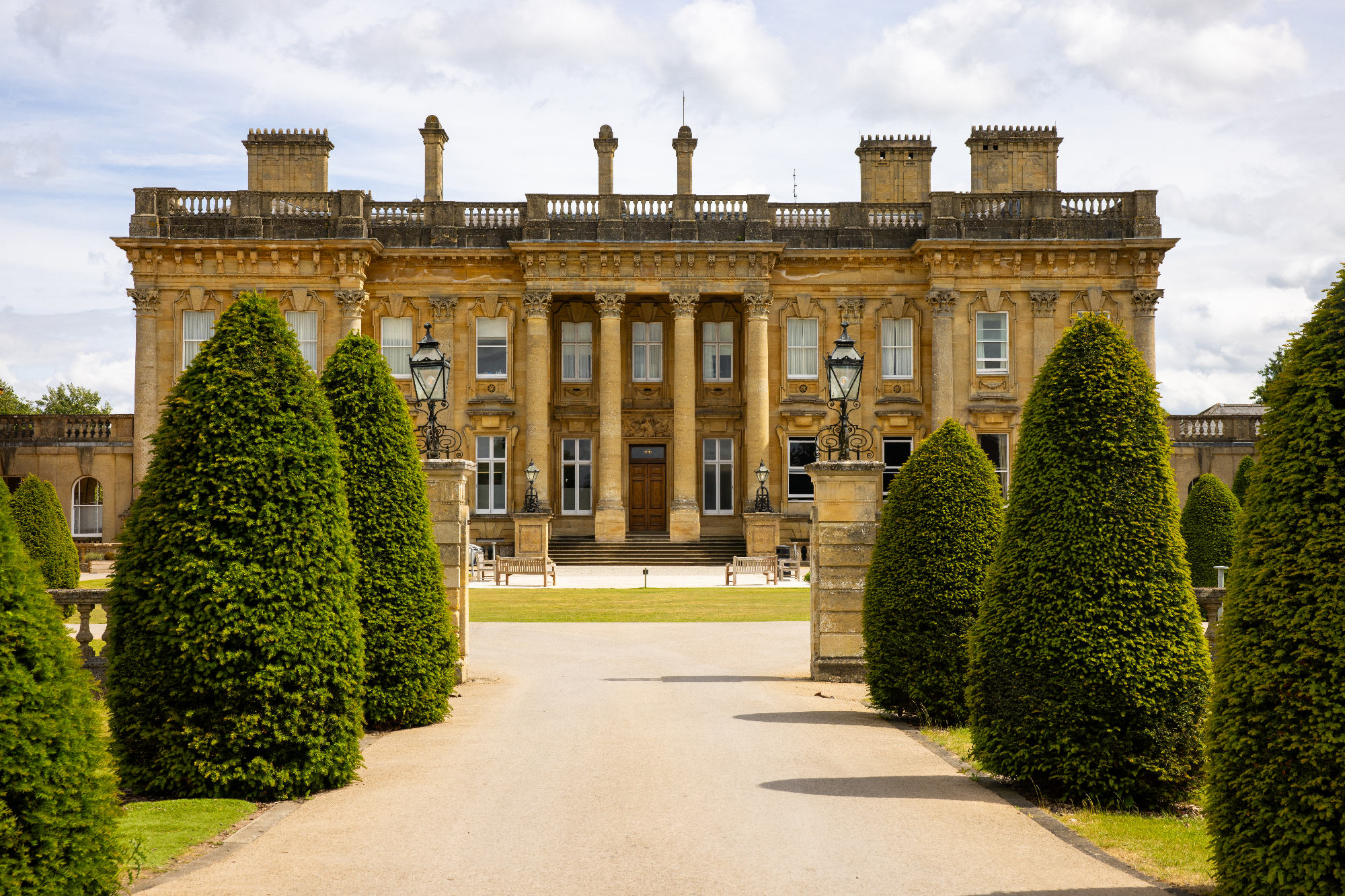 Heythrop Park Mainbuilding 04 25