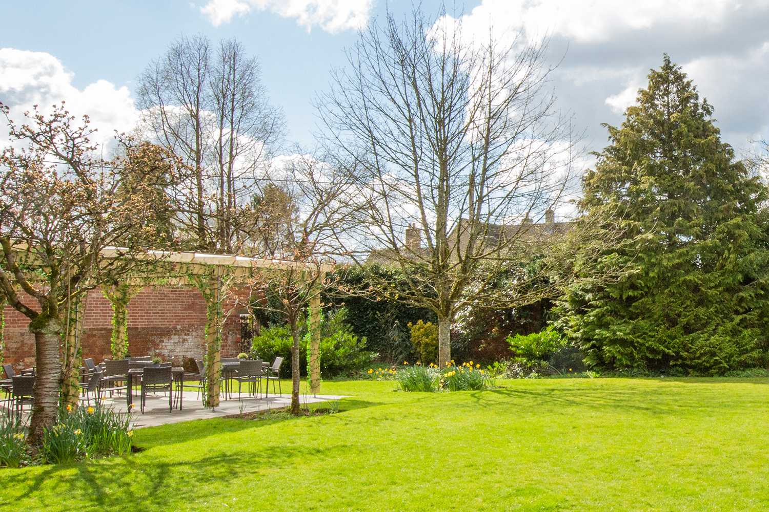 Stratton House   Garden 2