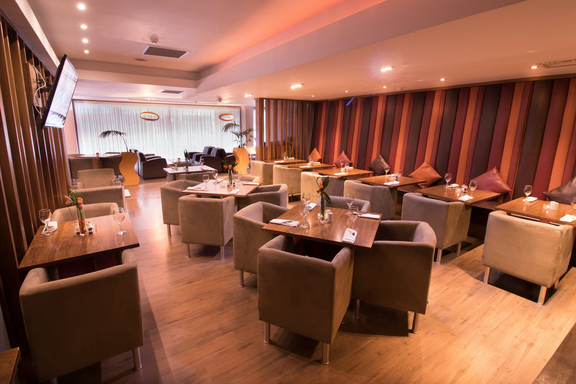 11 The Continental Hotel Hounslow