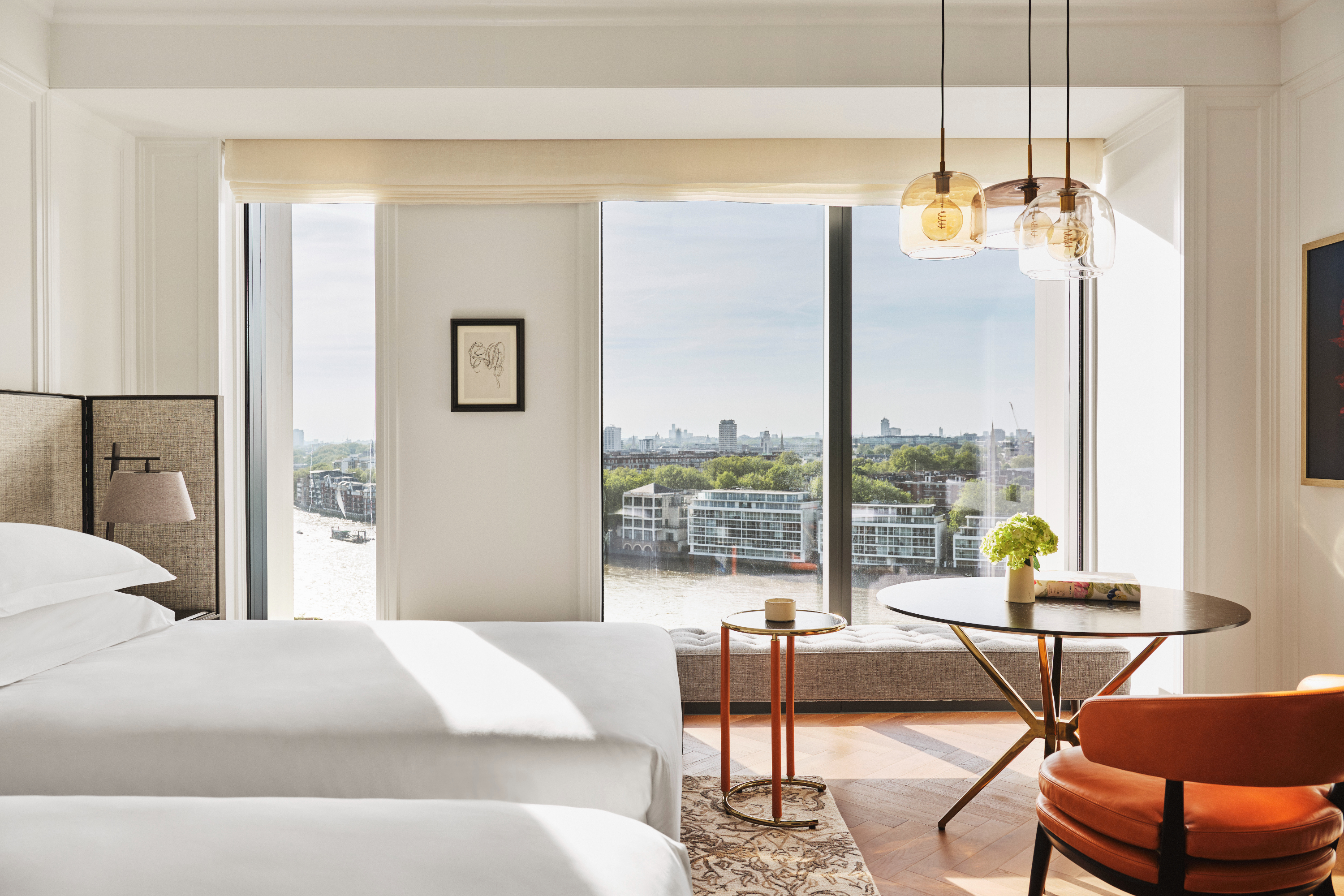 Room Twin Bed View River