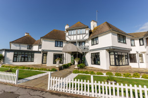 Spotlight on The Relais Cooden Beach