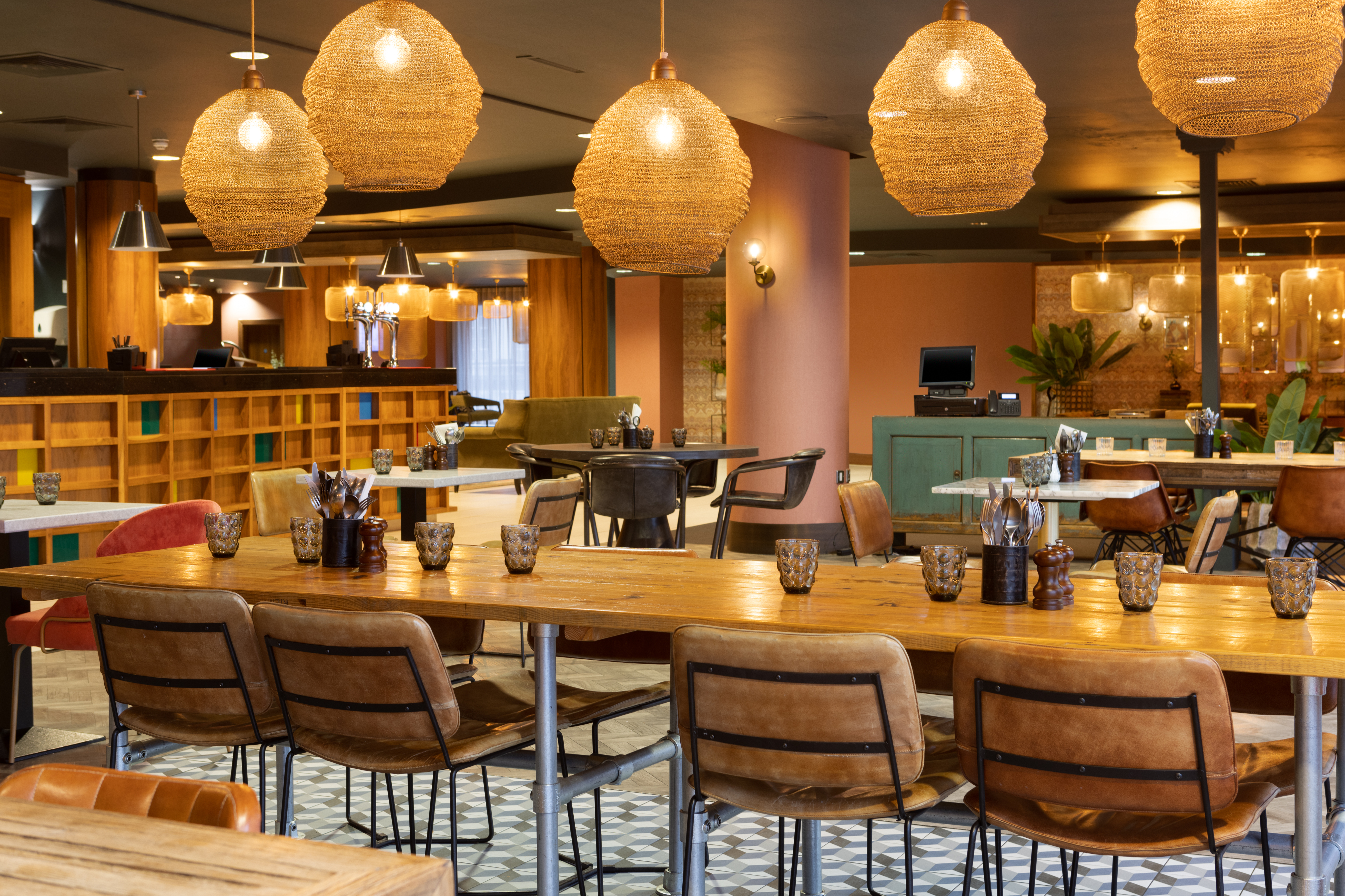 Waterfront Hotel   Restaurant