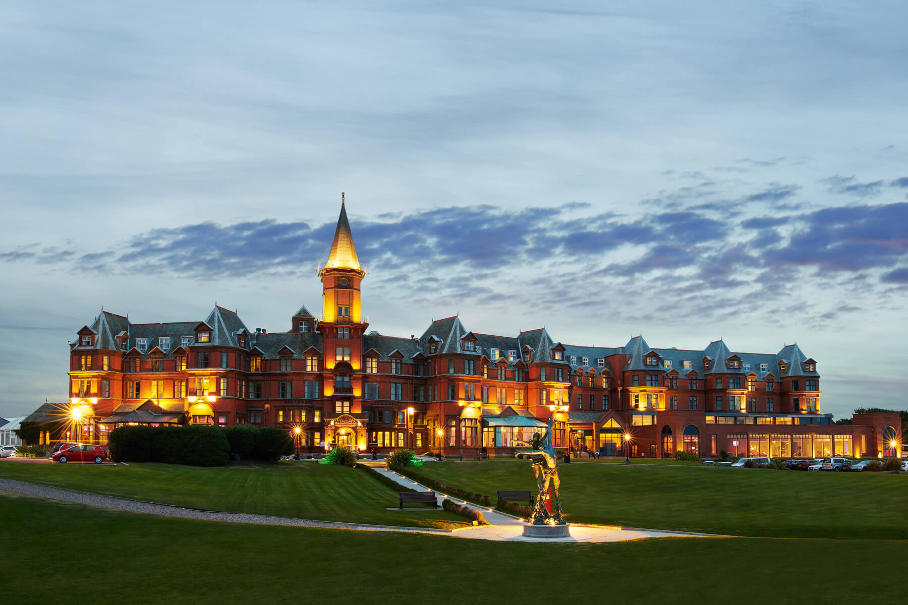Slieve Donard Resort And Spa 10