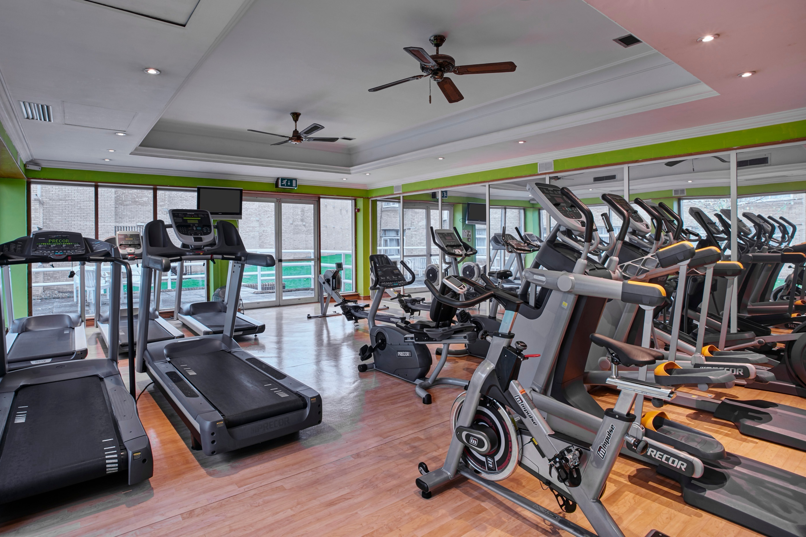 Jurys Inn Cheltenham 3