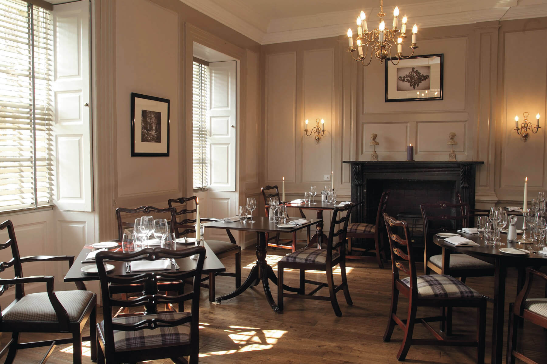 Macdonald Houstoun House 9