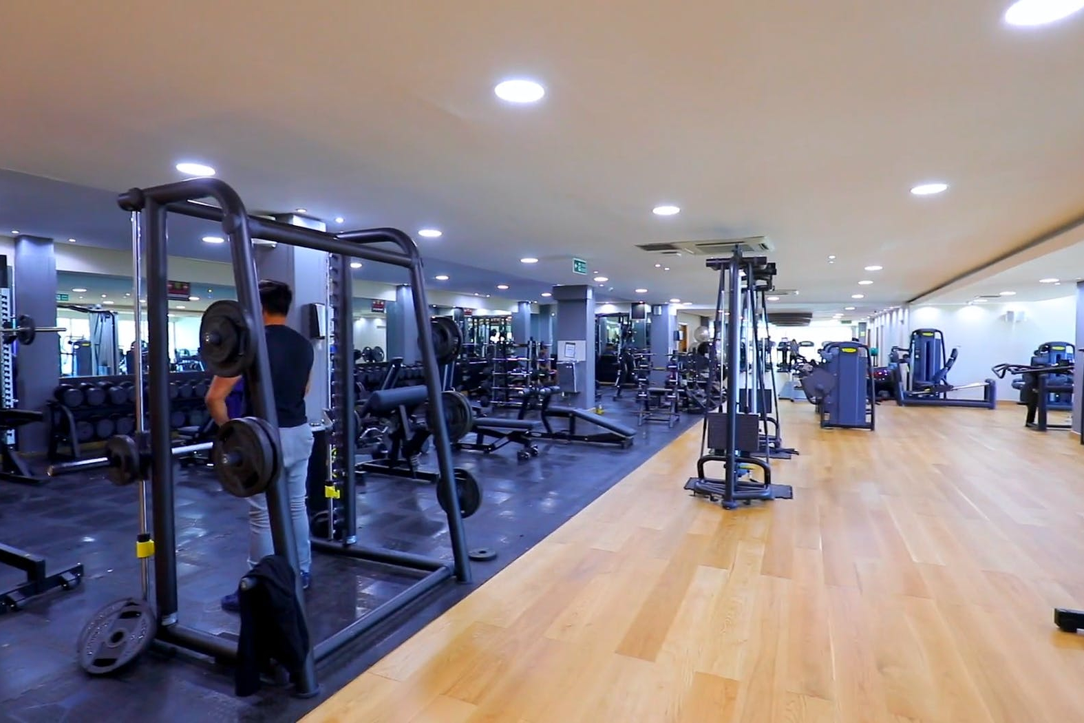 12 The Continental Hotel Hounslow