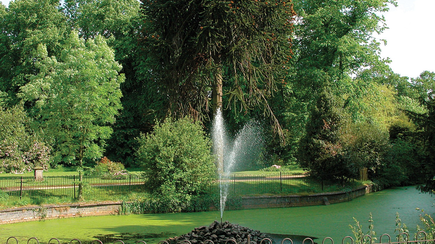 Bosworth Hall Gardens