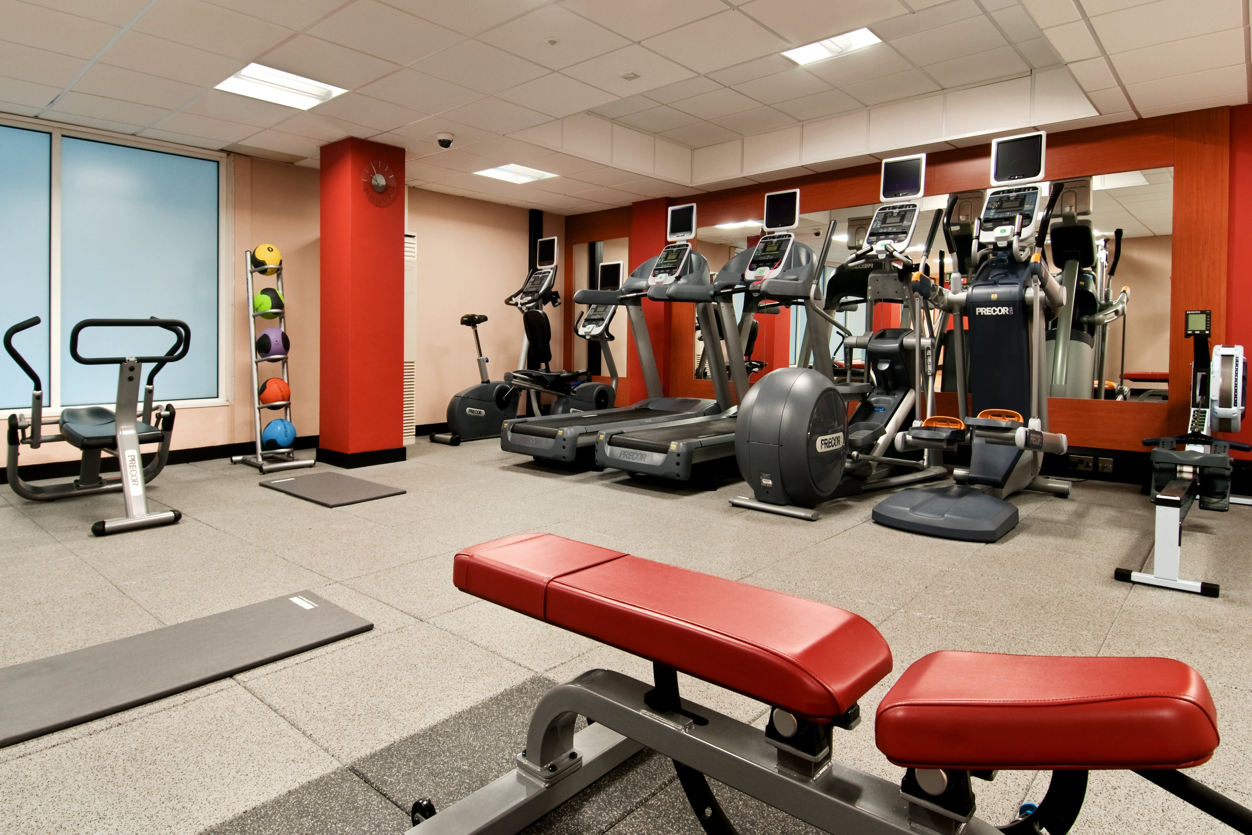 Hilton London Croydon   Gym