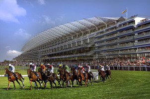 Combine your summer spa break with a spot of horse racing