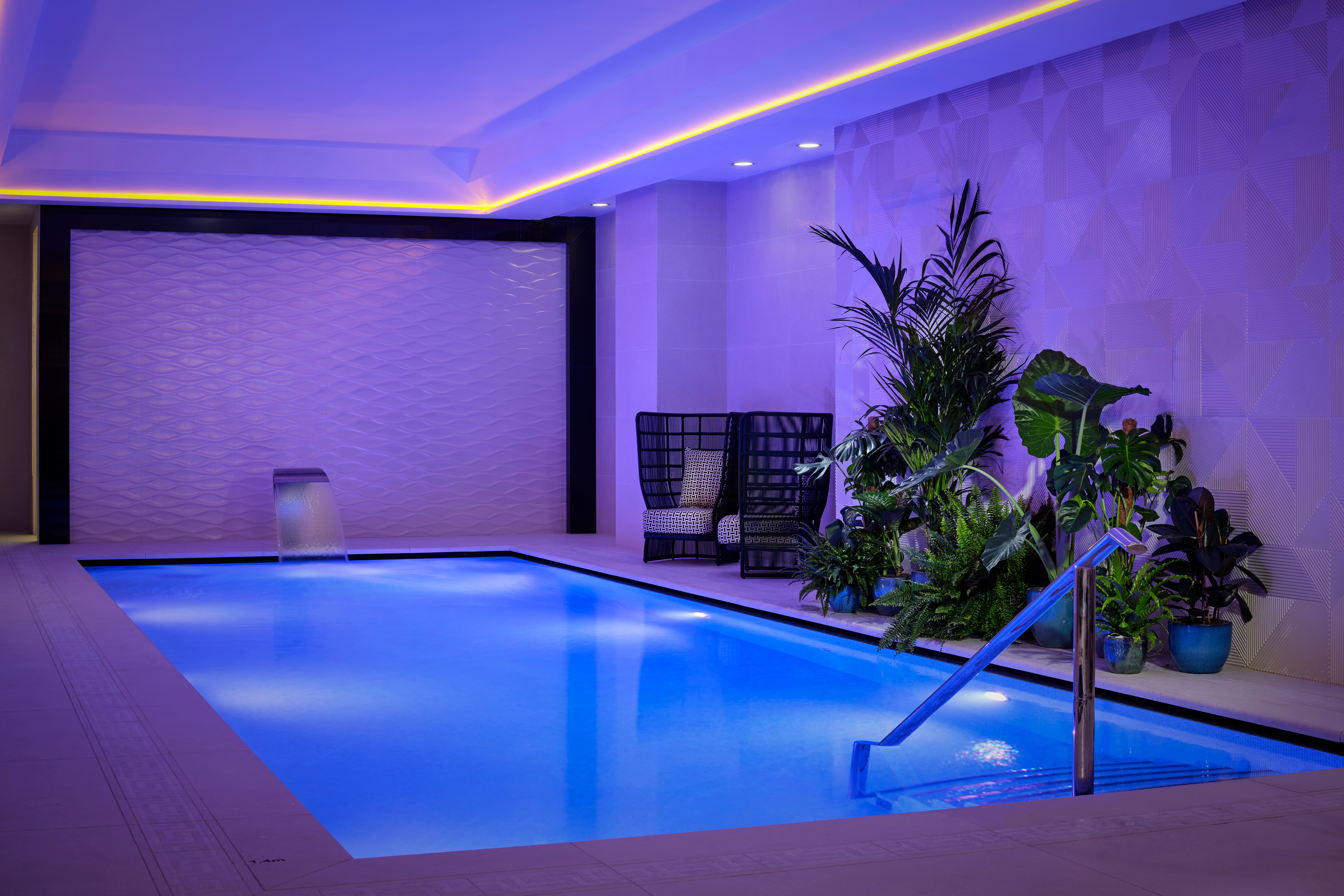 Bokeh By Montcalm East   Pool 2