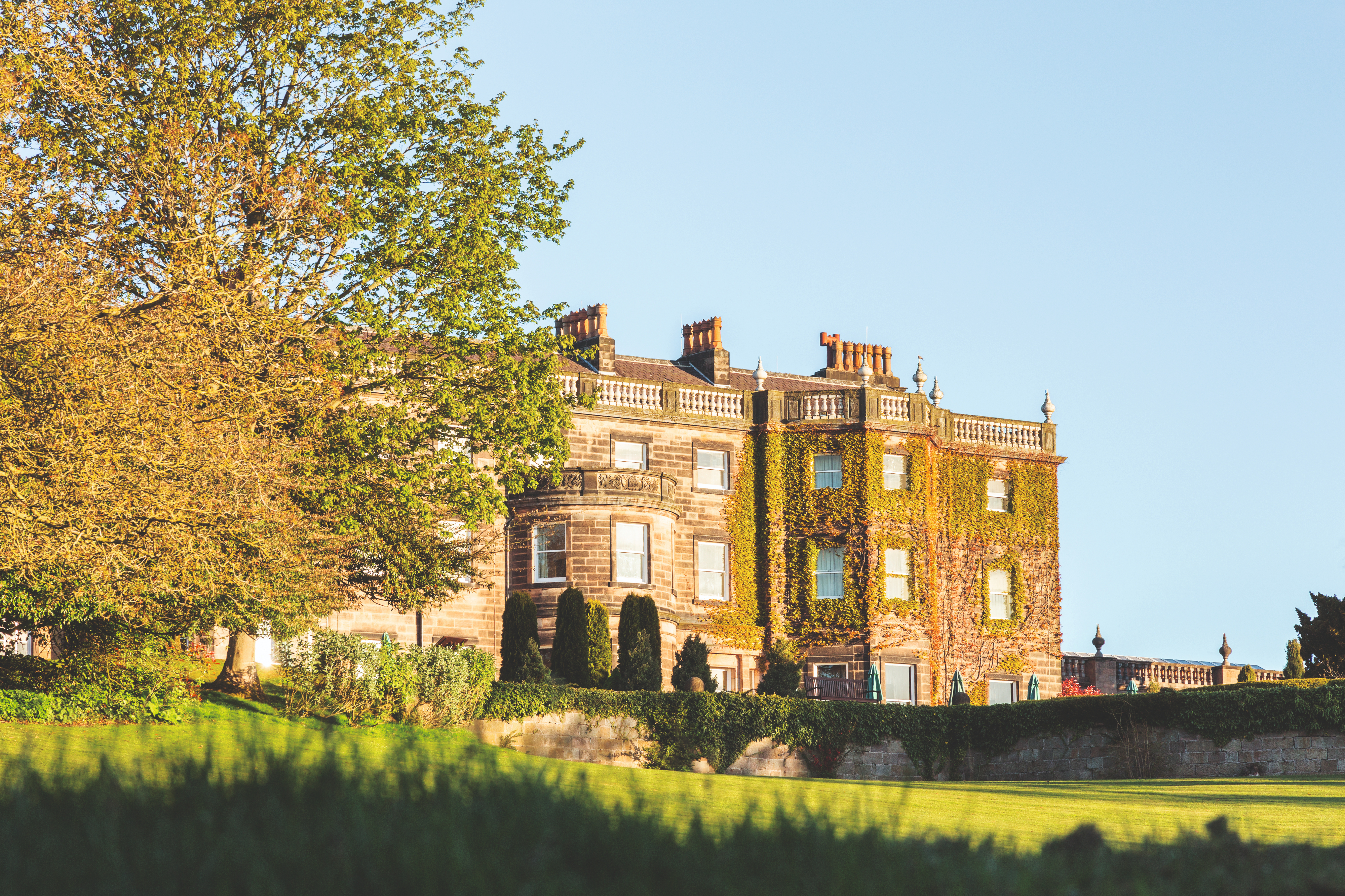 Nid Mainbuilding 06 18