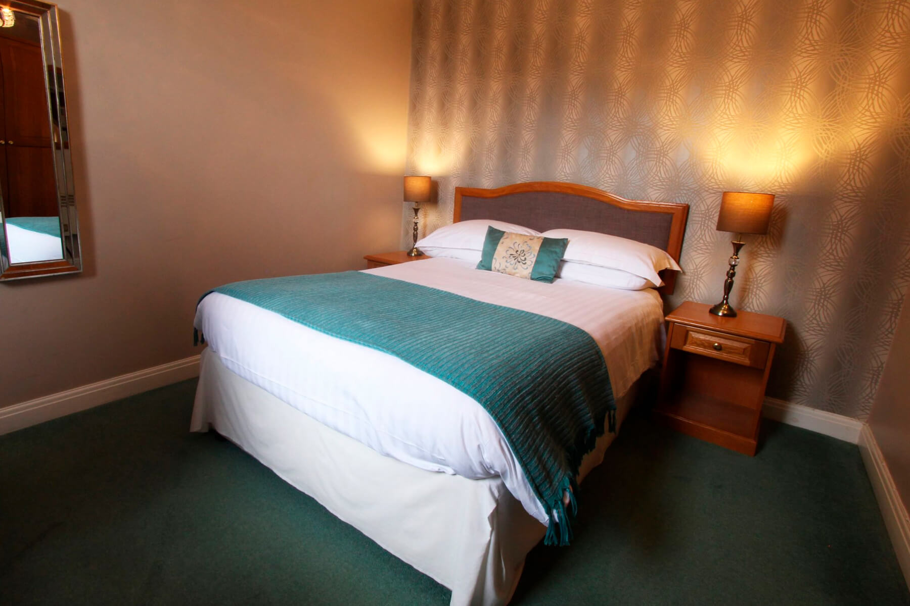 Shaw Hill Golf & Spa Hotel 8