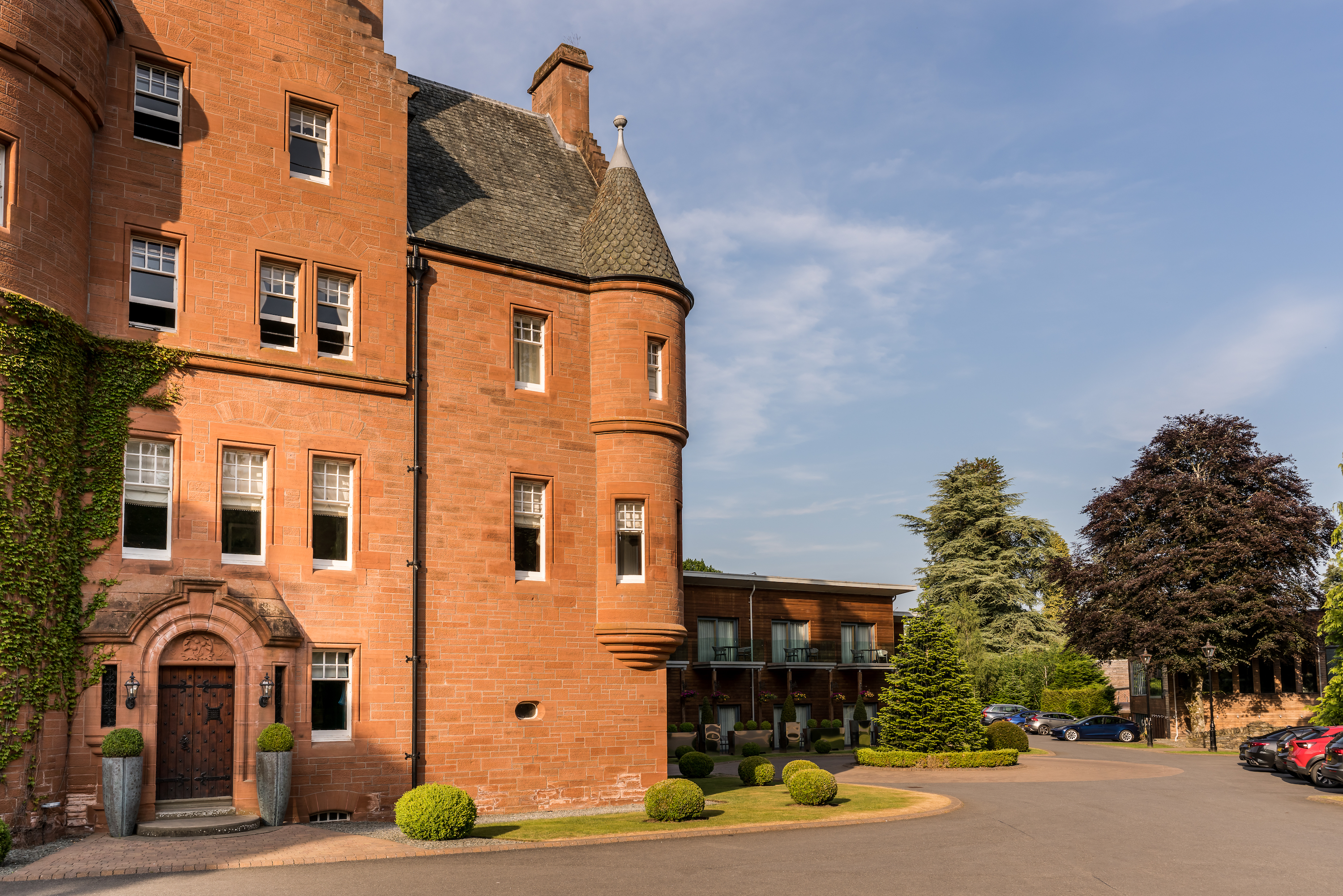 Fonab Sum 23 Exteriors 00991