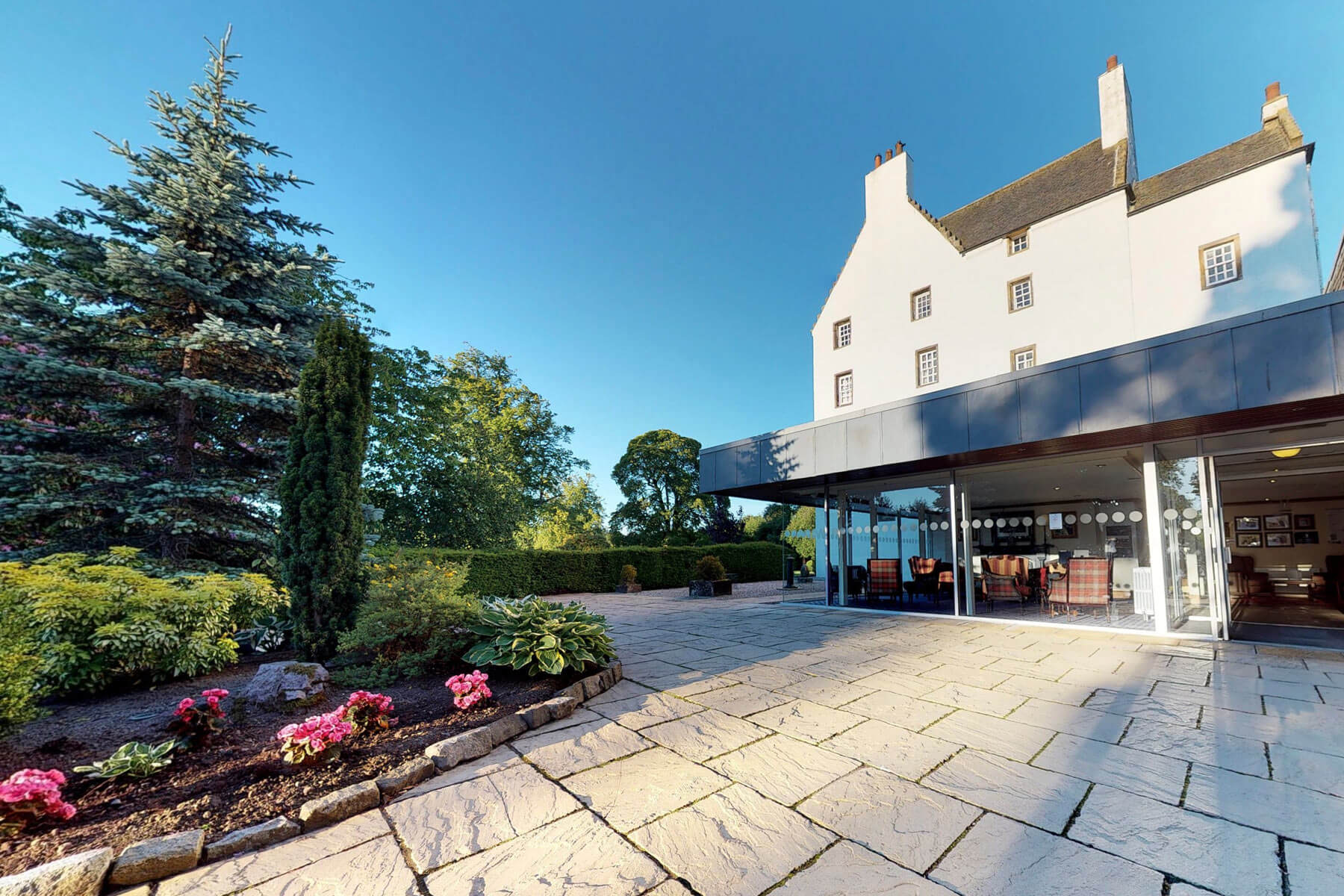 Macdonald Houstoun House 11