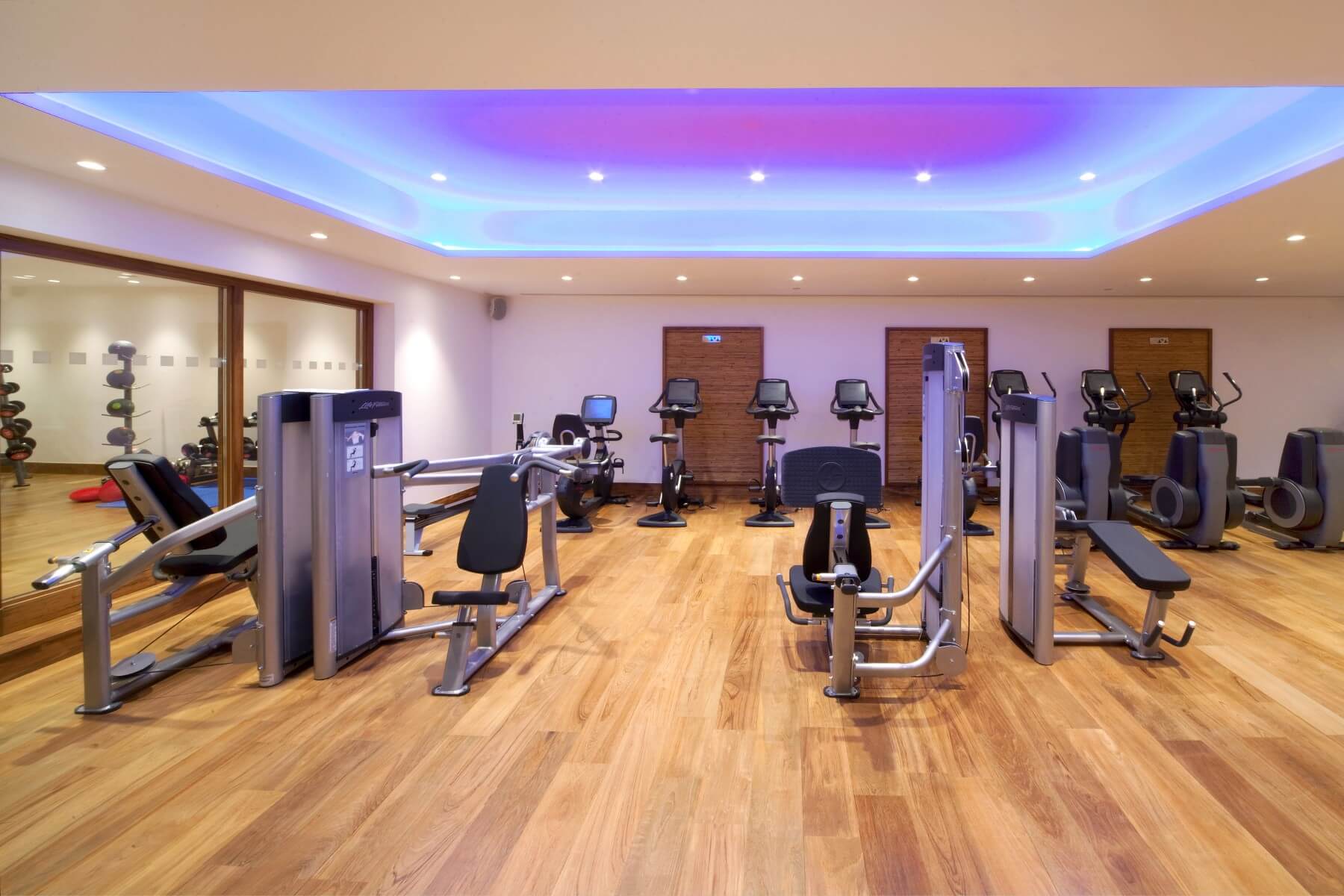 Rena Spa At Leonardo Royal Tower Bridge Hotel 18