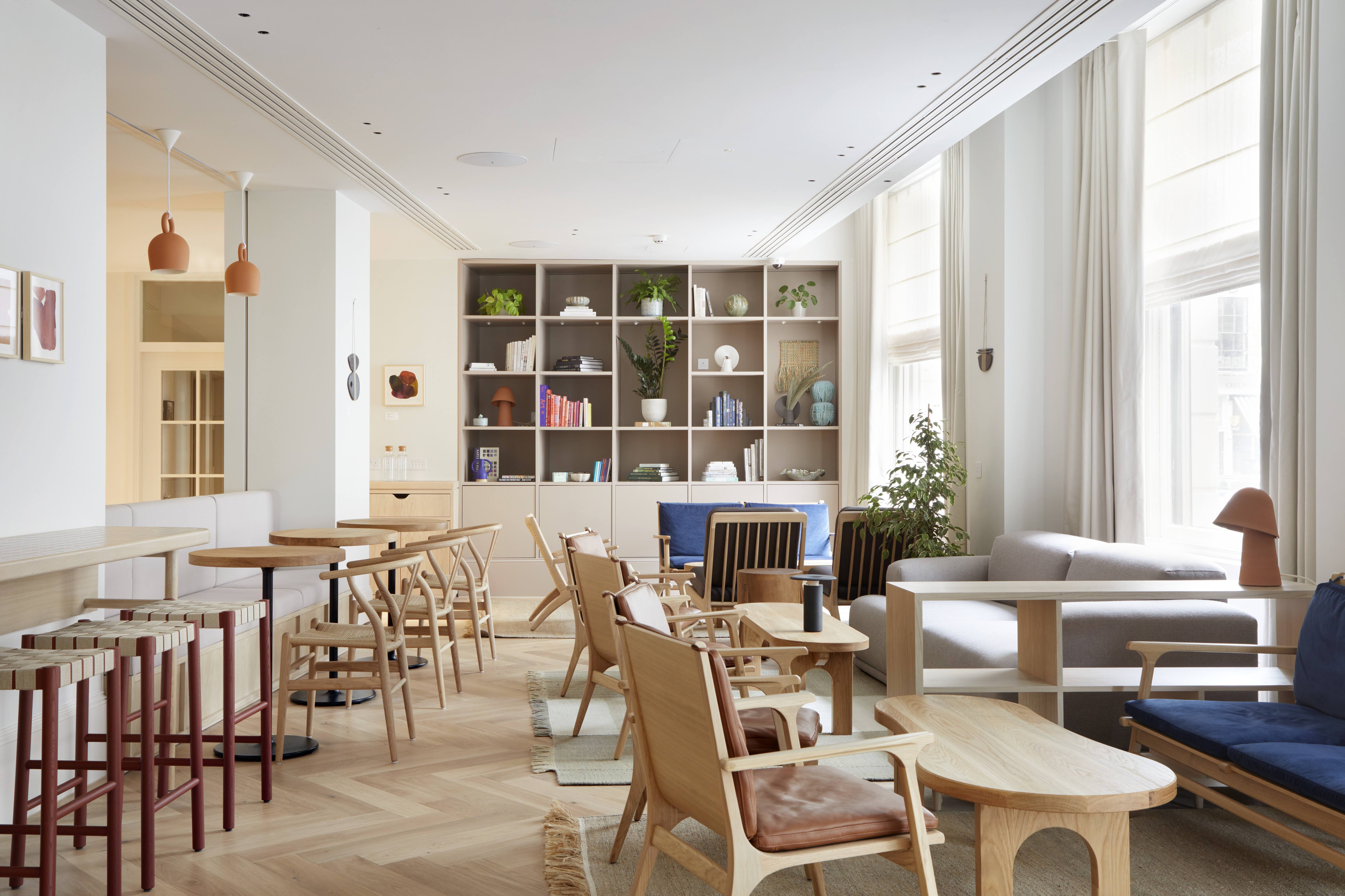 Queens Gardens   Seating