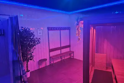 Float Space, Palm Springs Spa