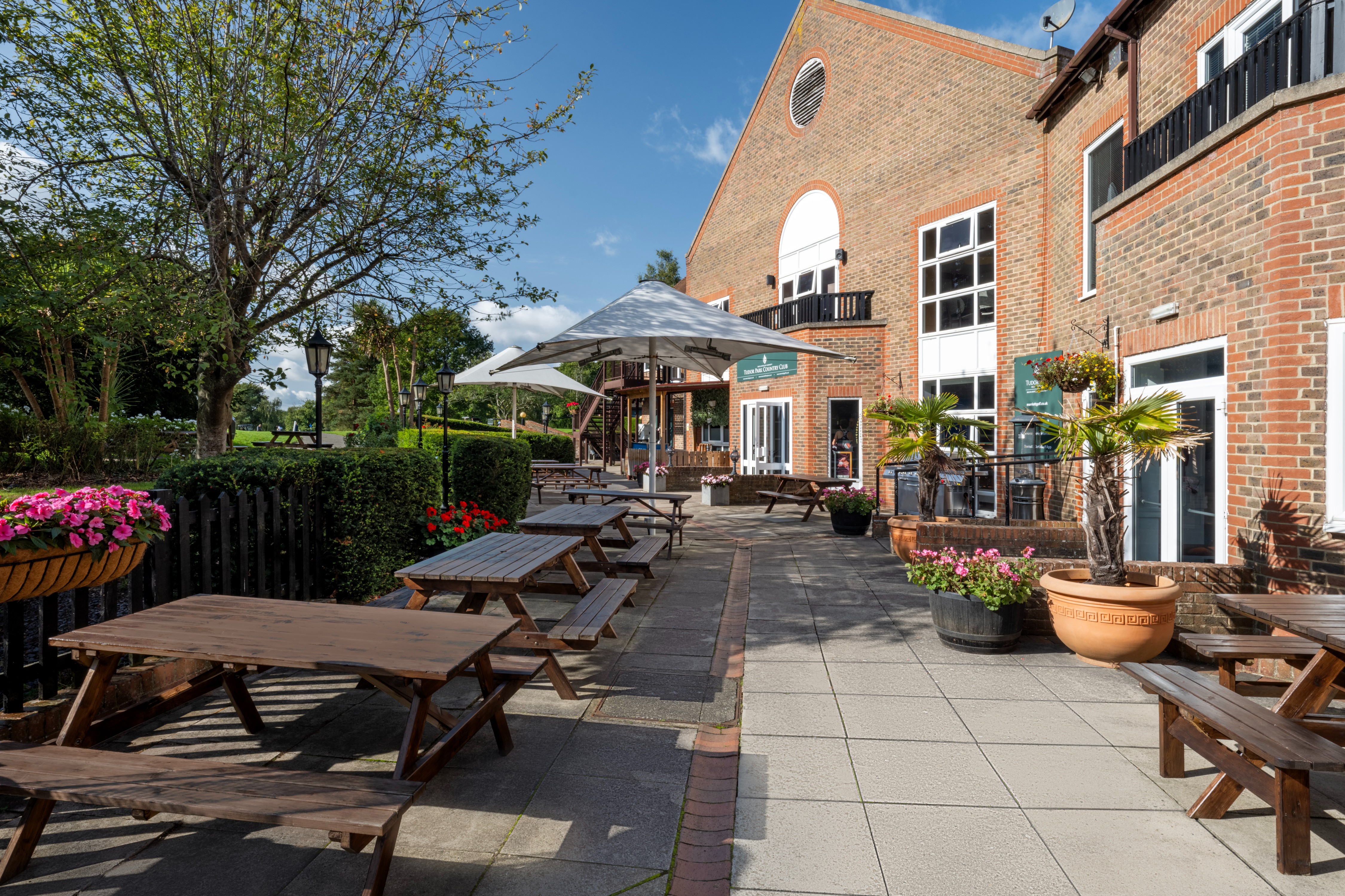 Tudor Park   Outsude Bar