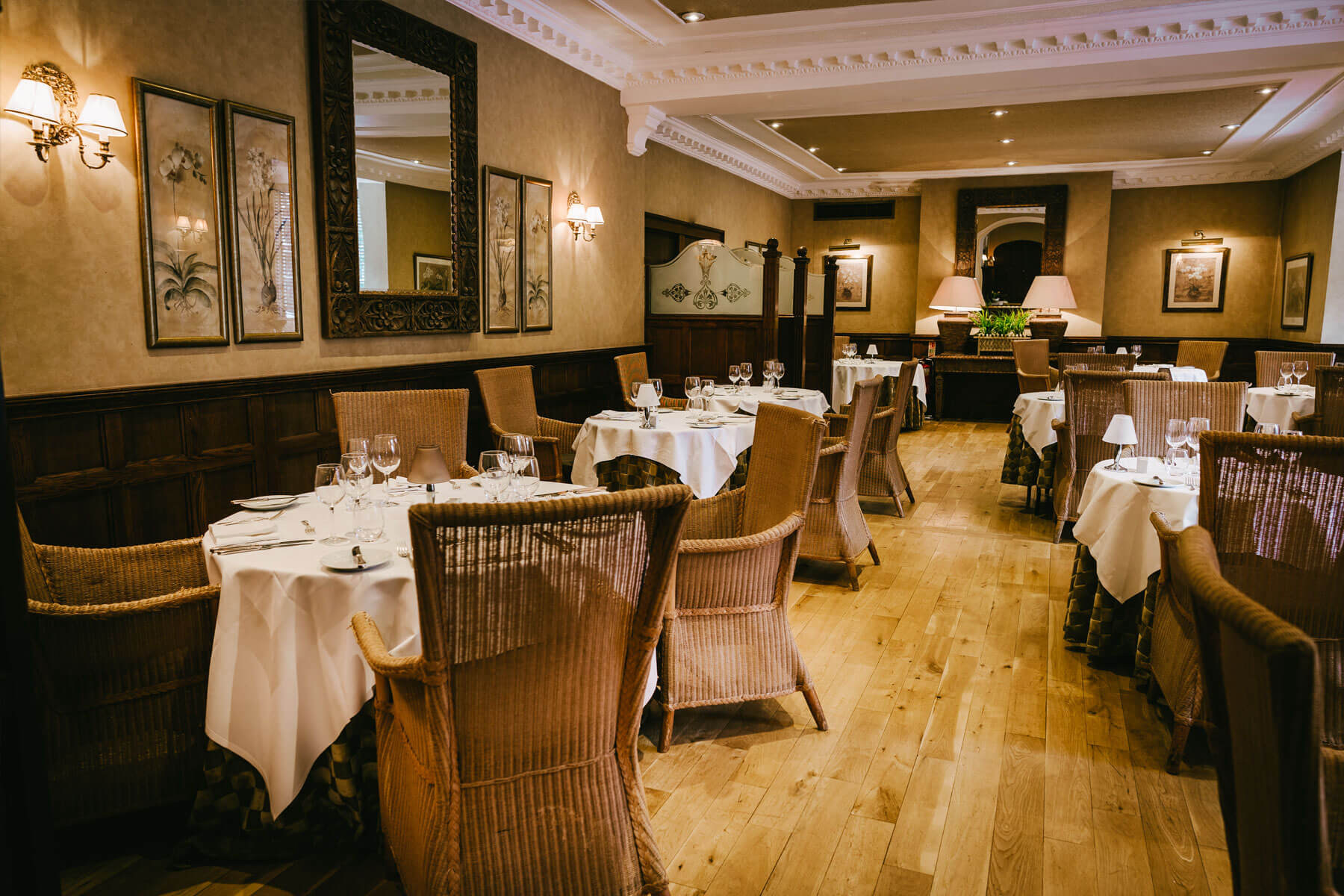 Rowton Hall Country House Hotel And Spa 9