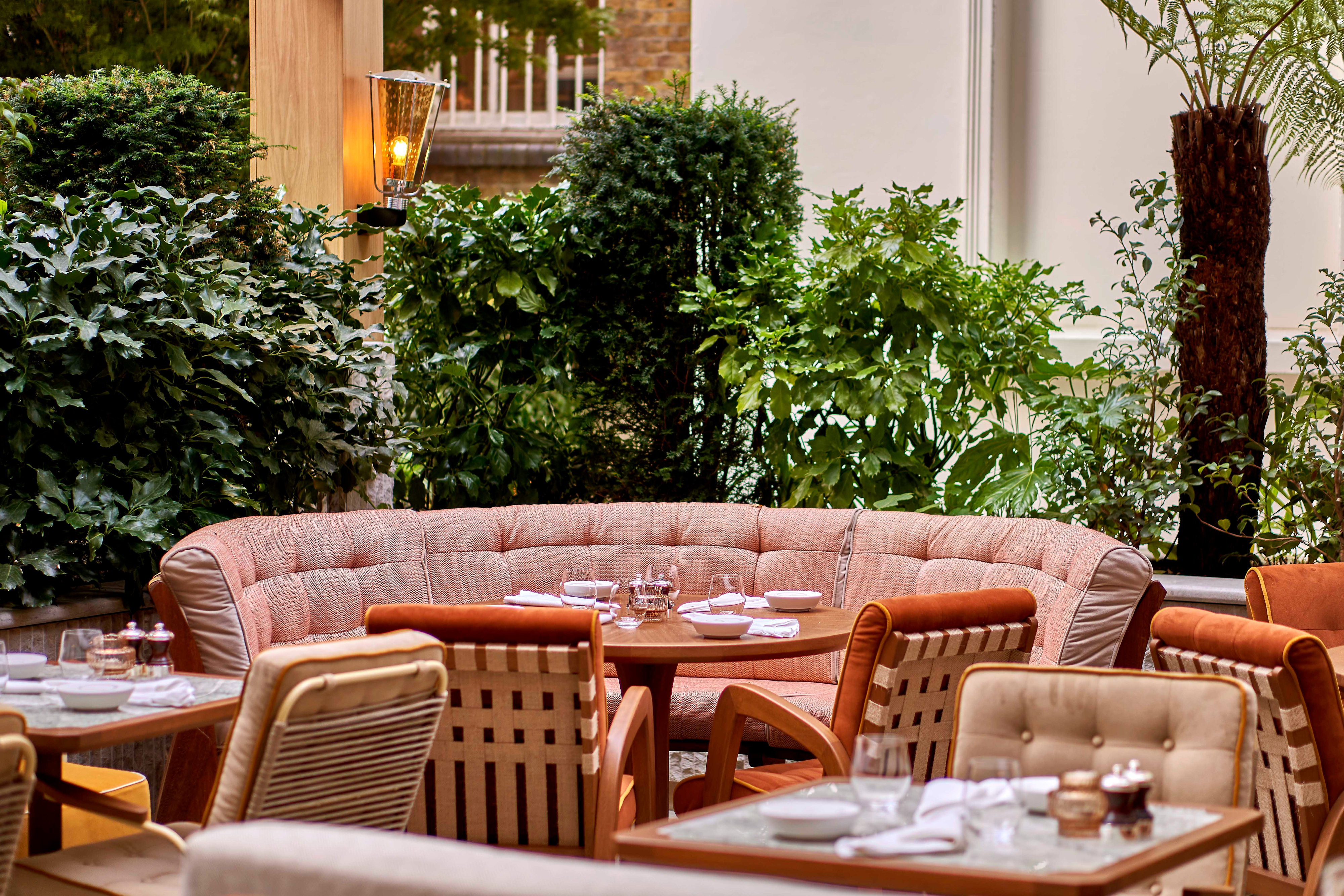 Bamford Wellness Spa At 1 Hotel Mayfair   Hotel Seating