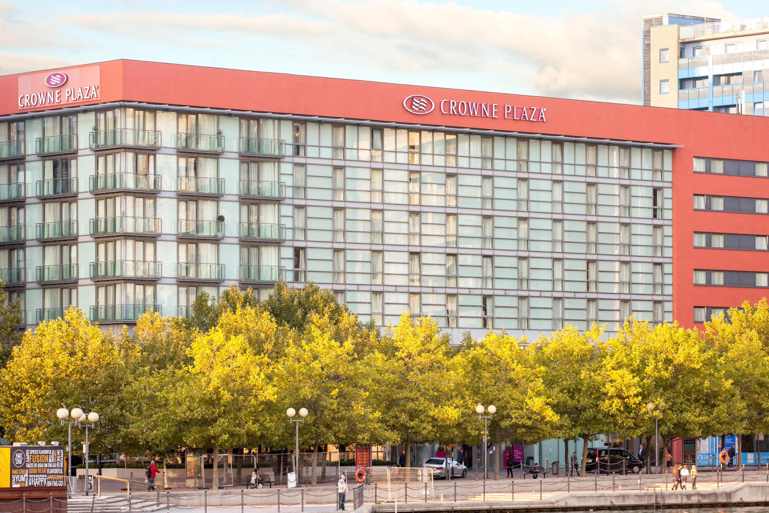 Crowne Plaza Docklands 1618   Exterior