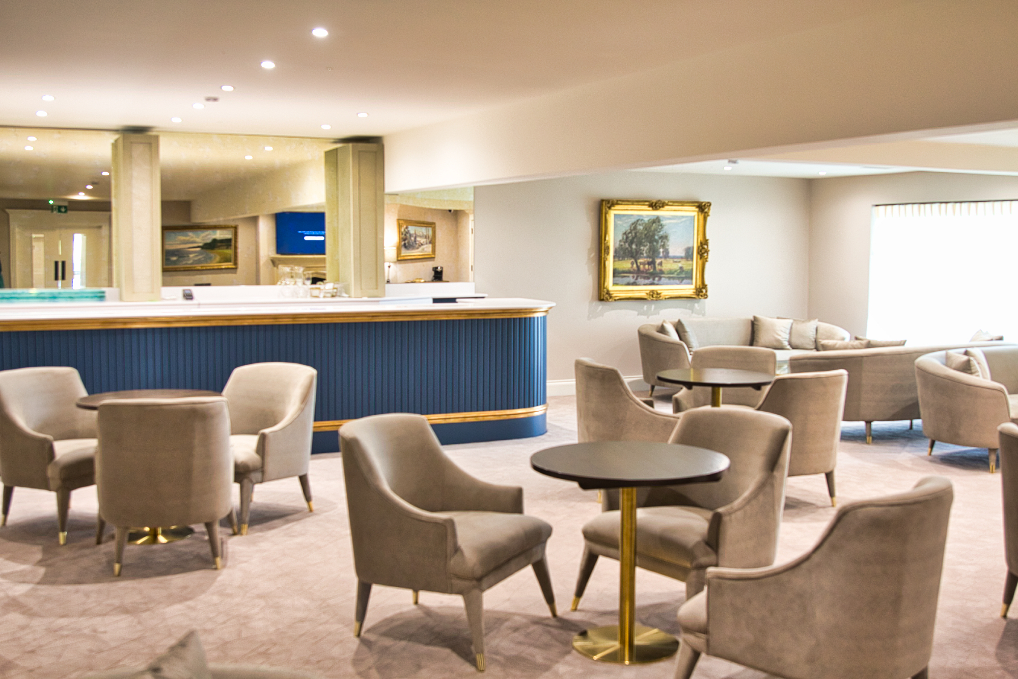 Cambridge Country Club   Lounge