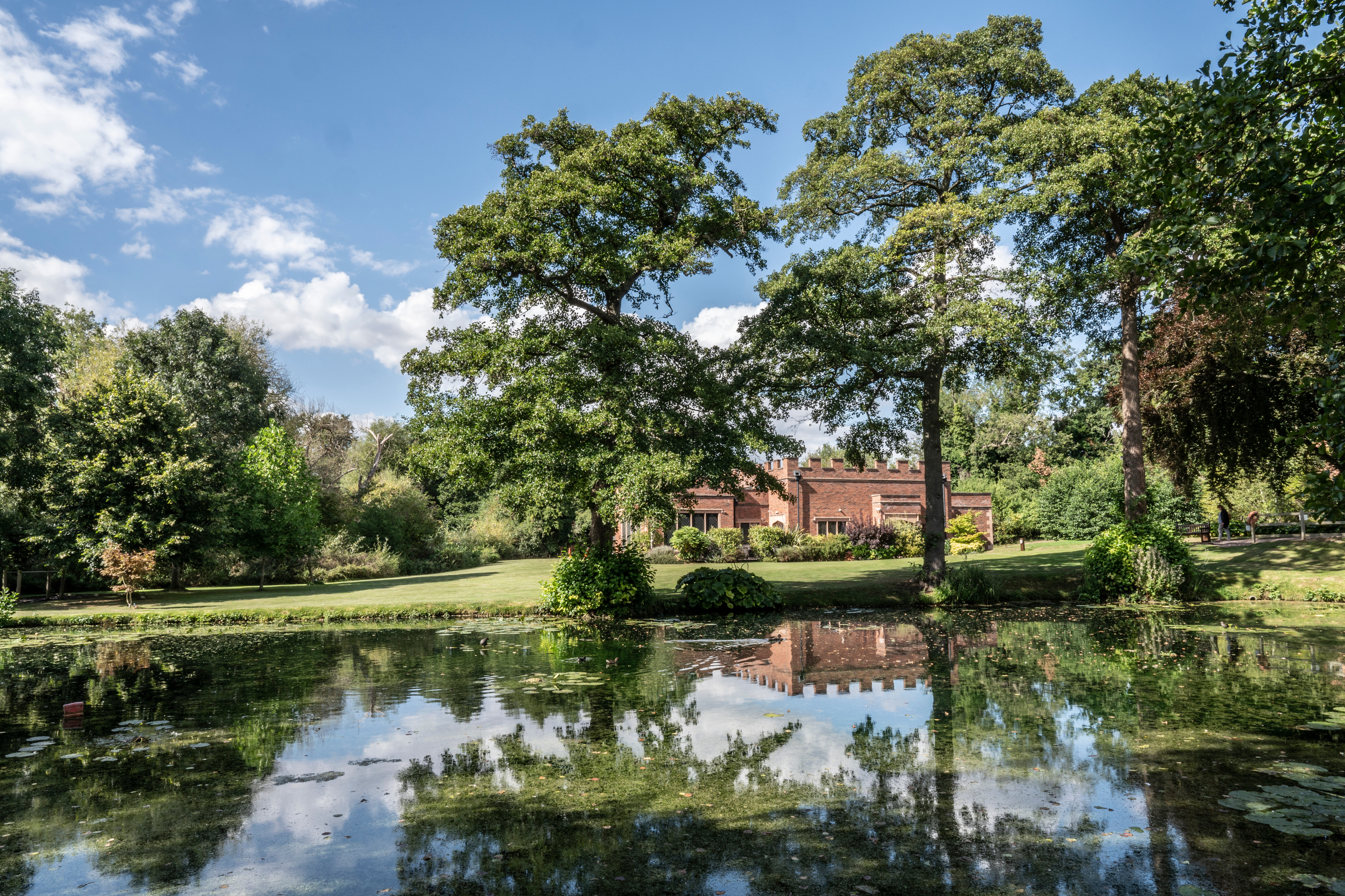 New Hall Hotel   Lake