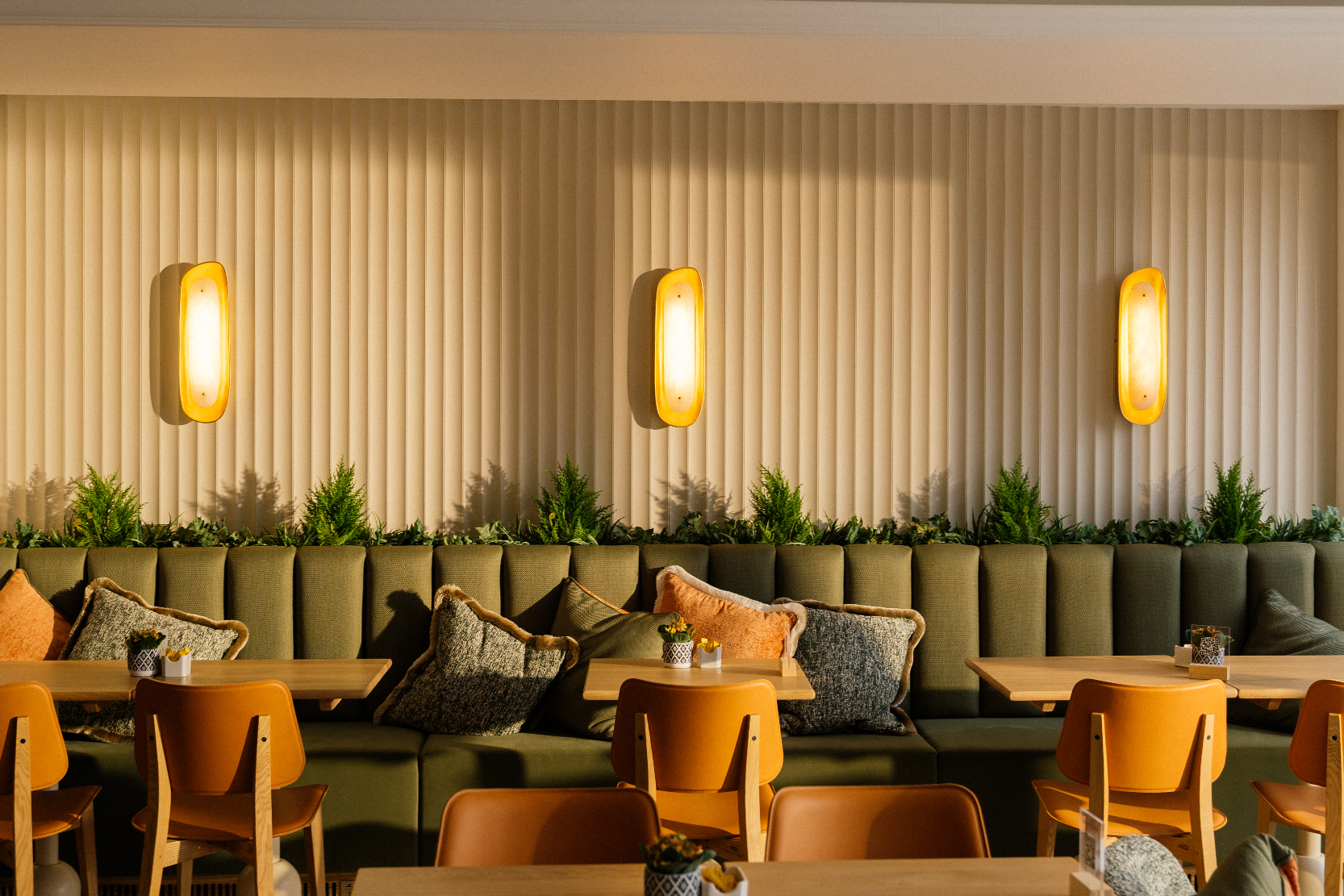 Tring   Lounge 2