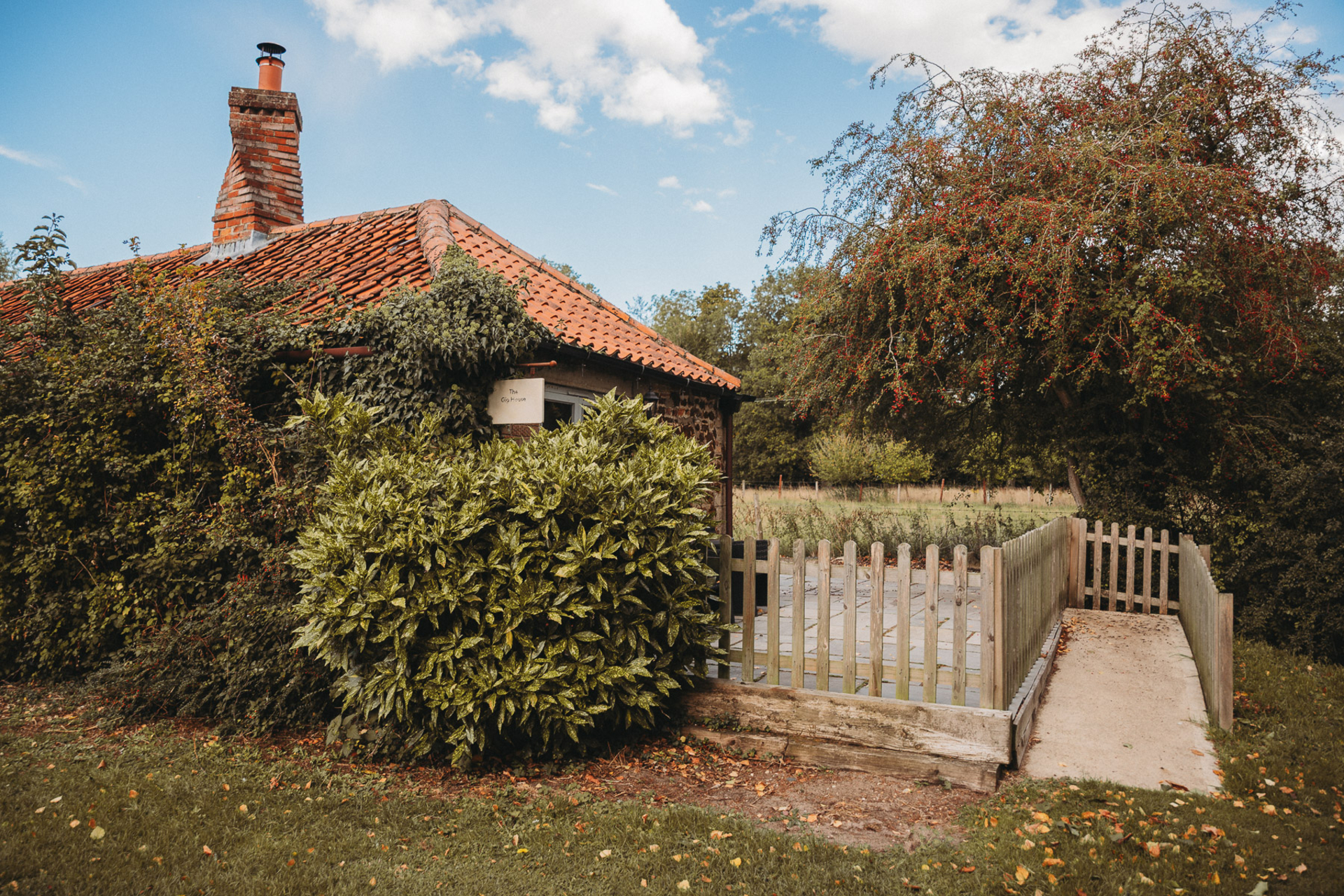 Energise Pentney   Exterior