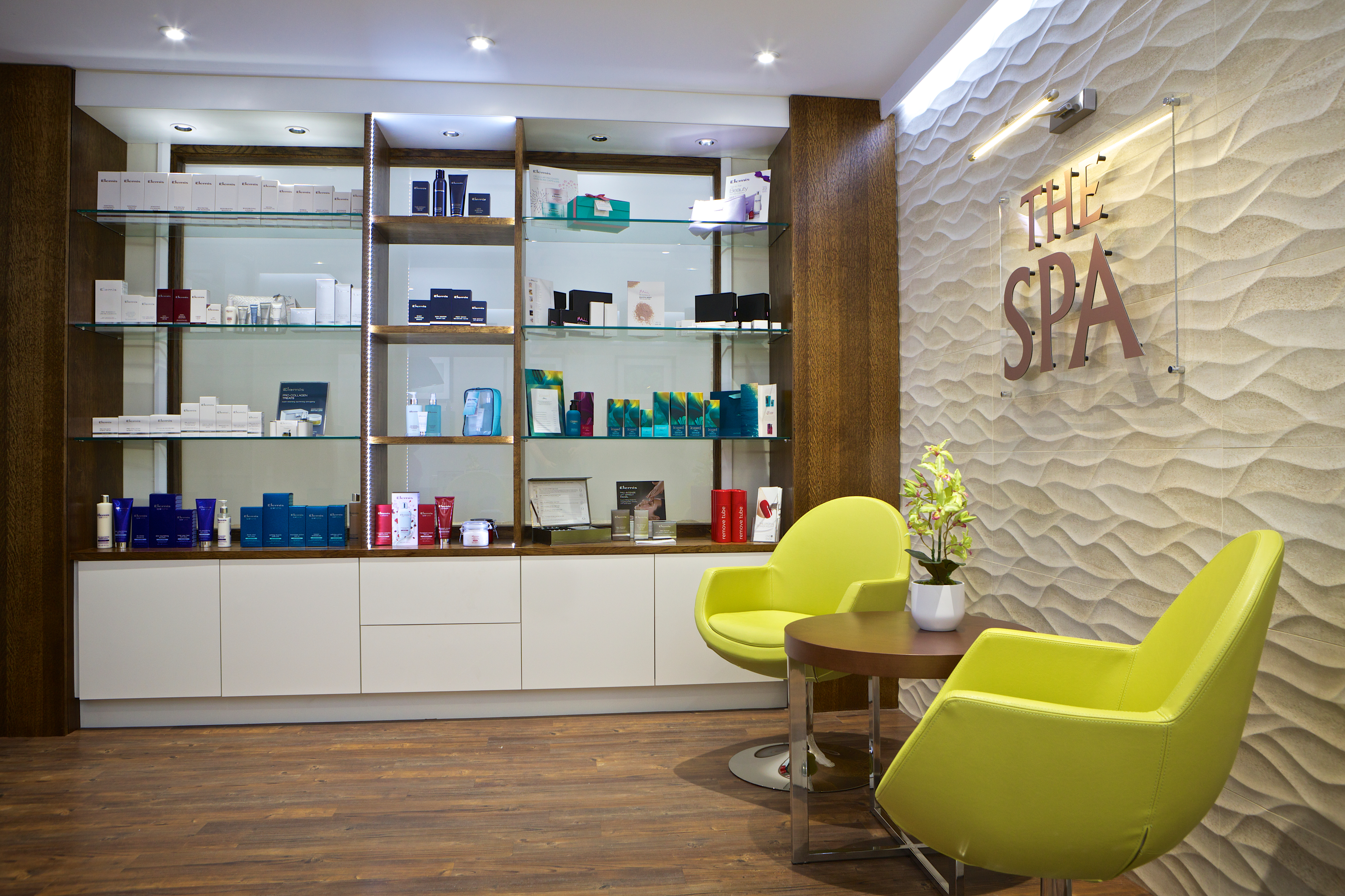 Best Western Dartmouth   Spa Recpetion