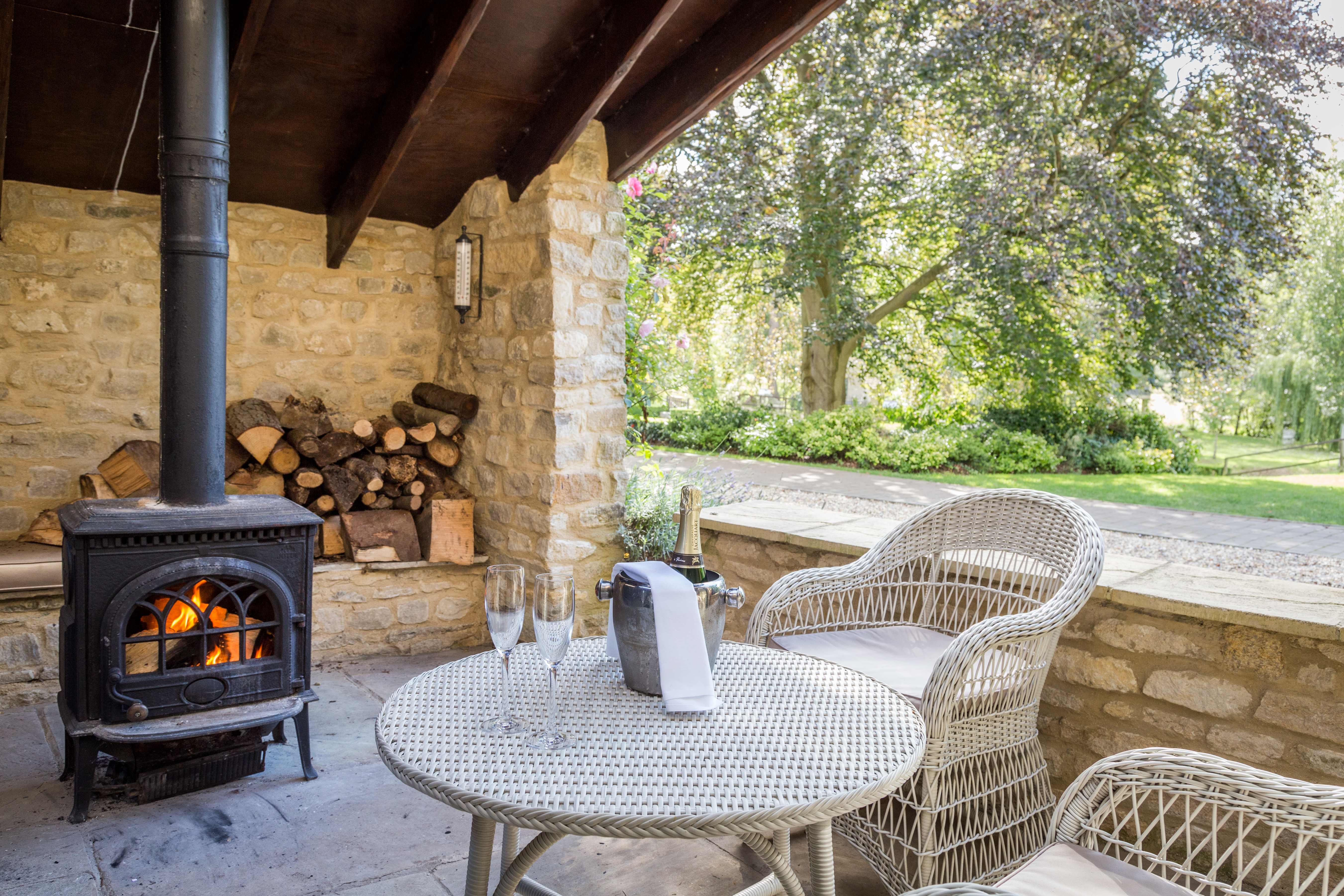 Minster Mill 1070   Outdoors