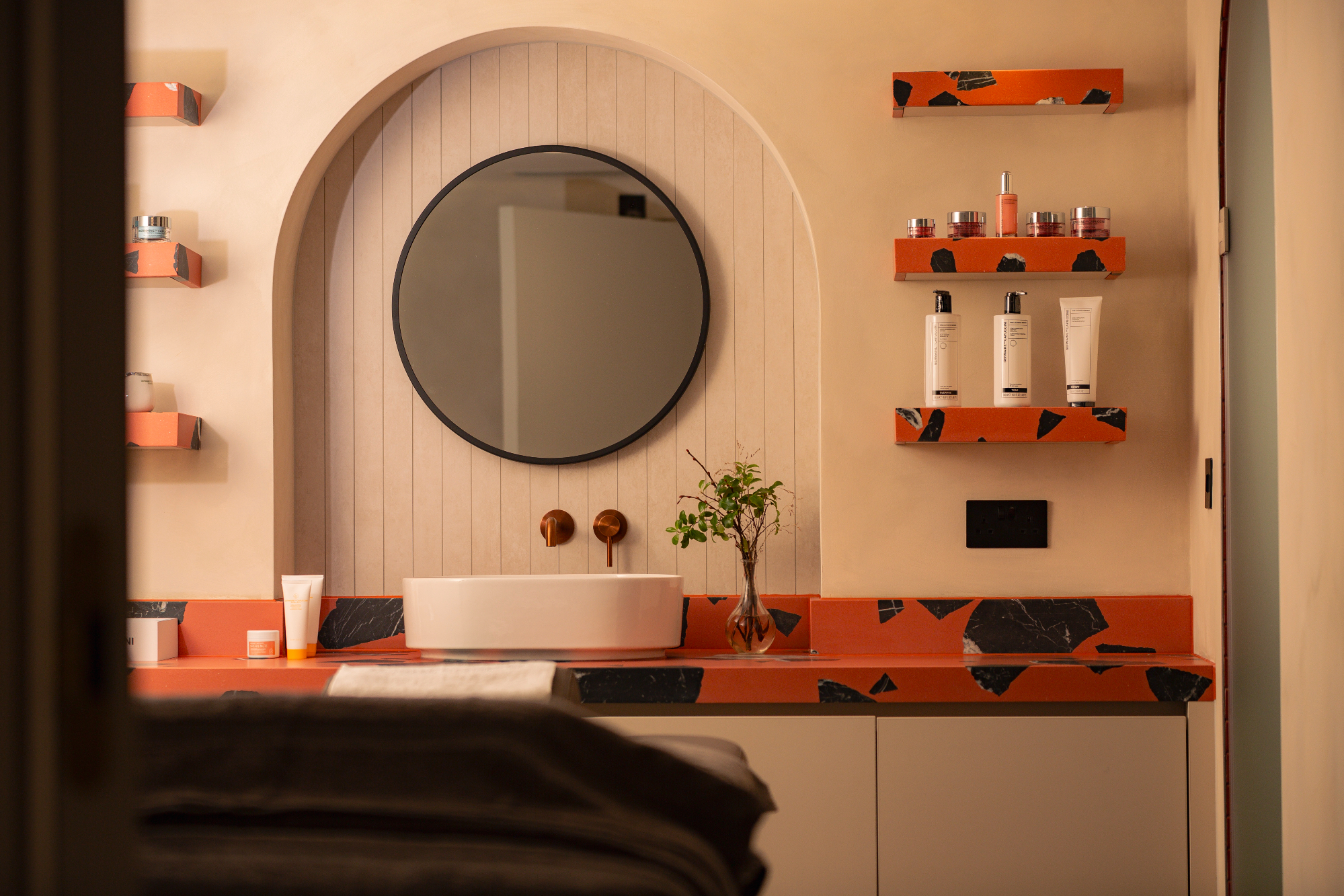 Dolphin House   Spa 2