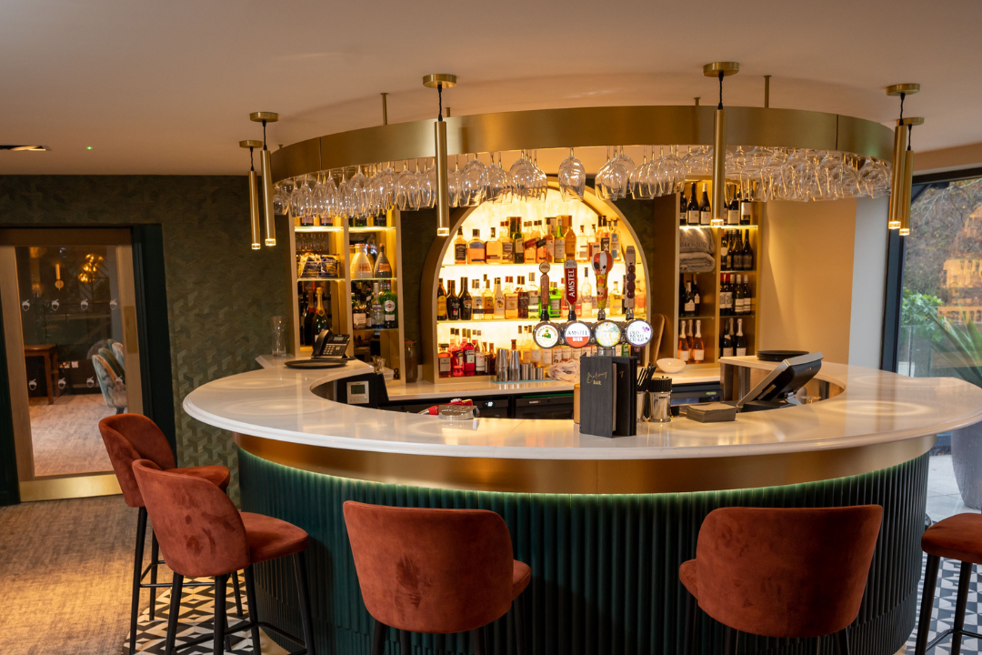 Moddershall Oaks   Bar 2