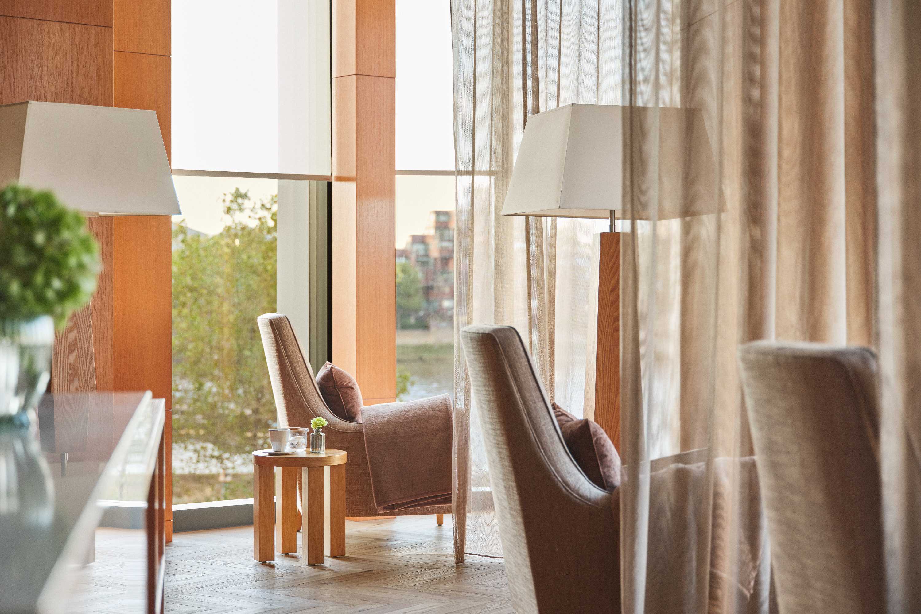 Parkhyatt London River Tham ES Welln ES S Lounge Oct 24 21541 High