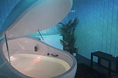 Float Space, Palm Springs Spa