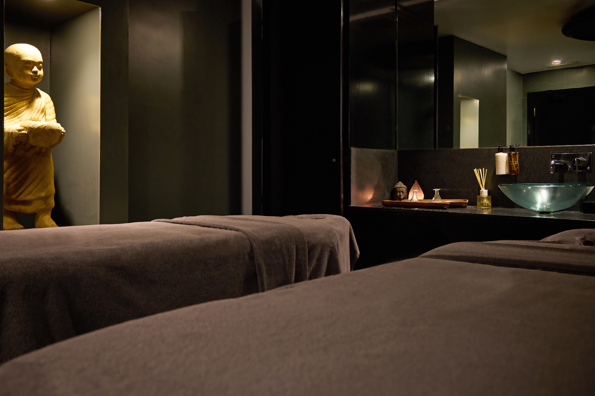 The May Fair Spa   Treatment Room (5)