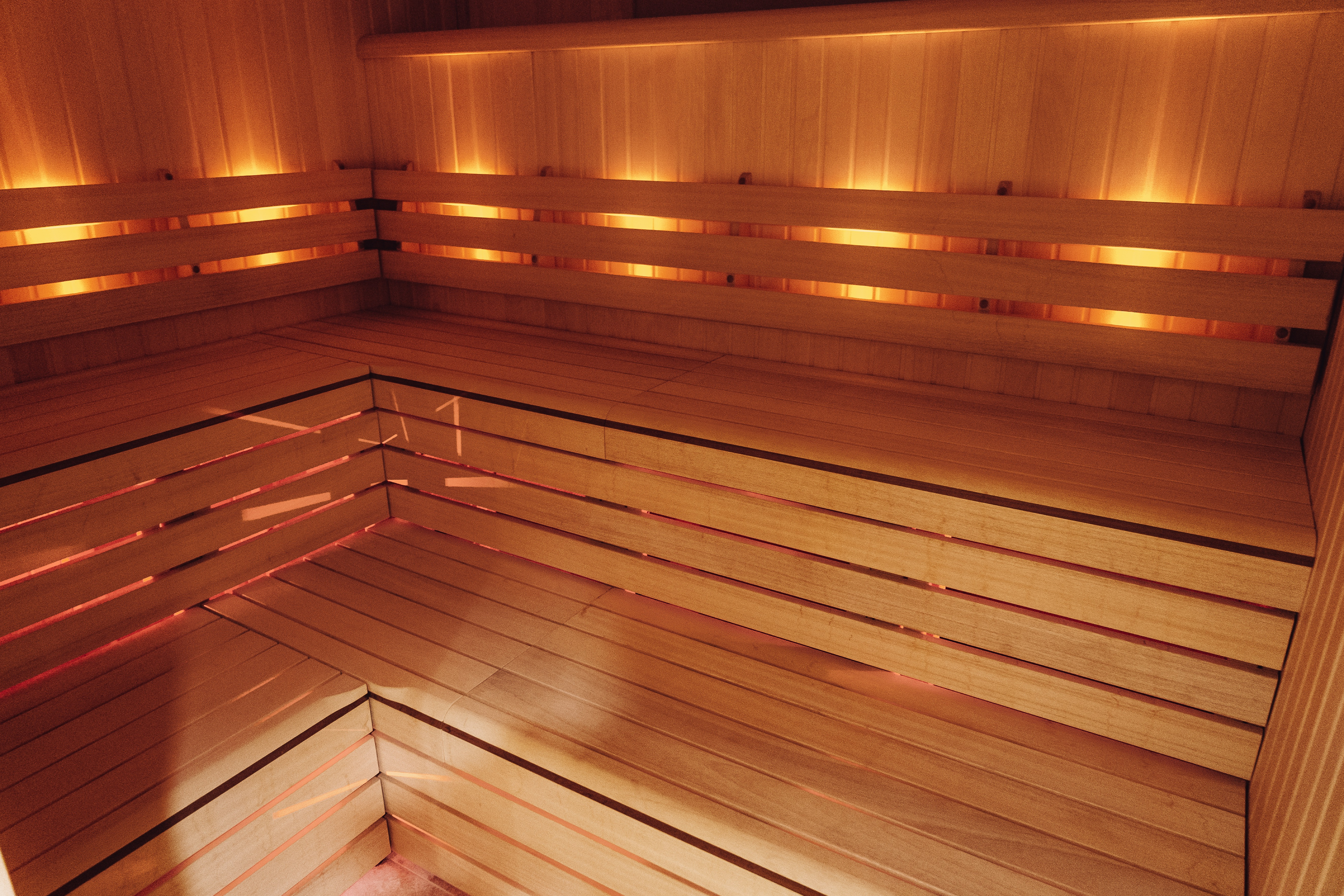 Heythrop   Inside Sauna
