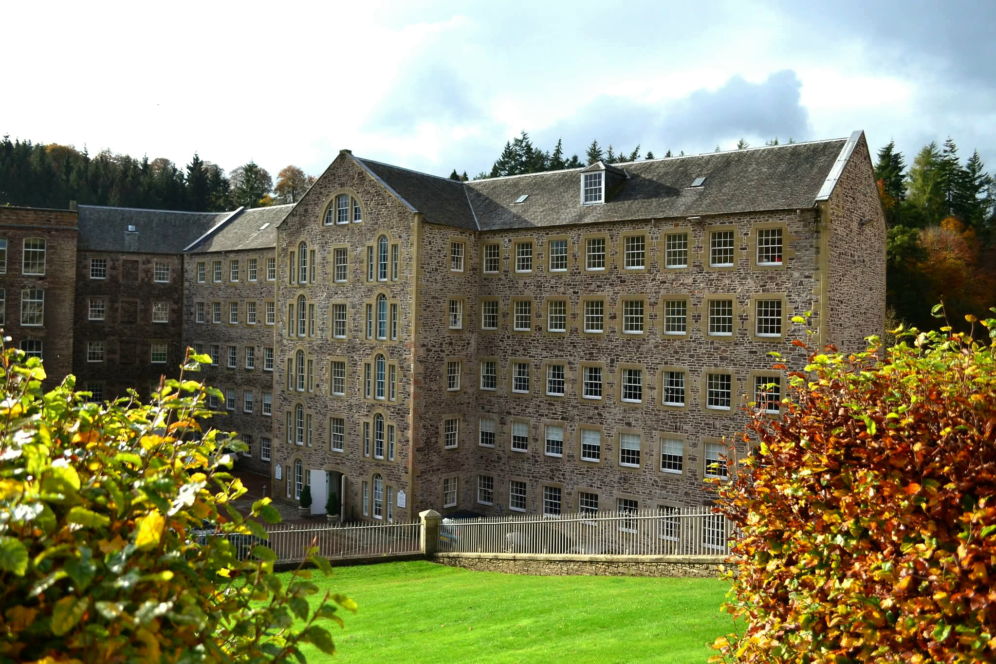 New Lanark Mill Outside
