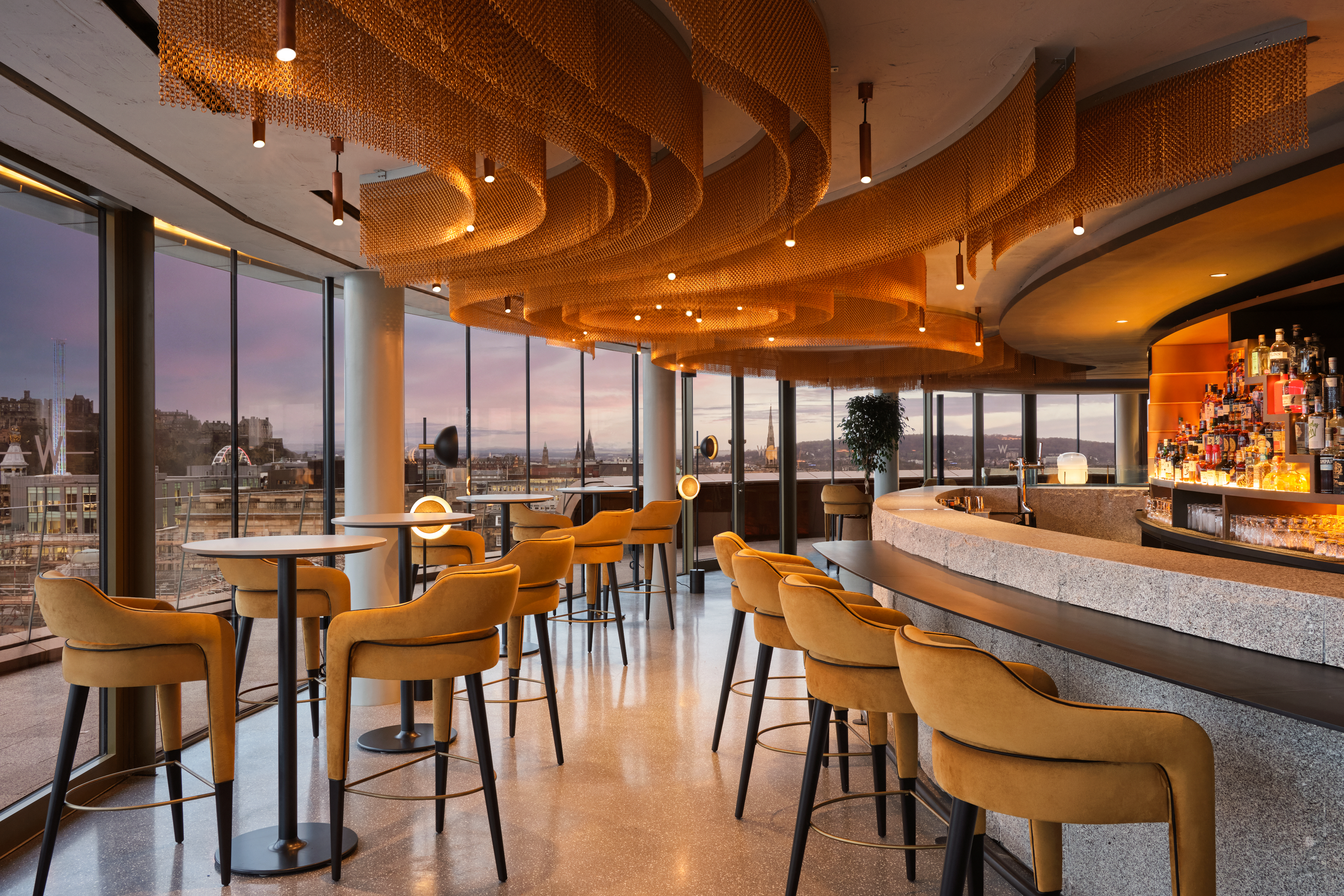 Who Ediwh B&F W Lounge Bar With View