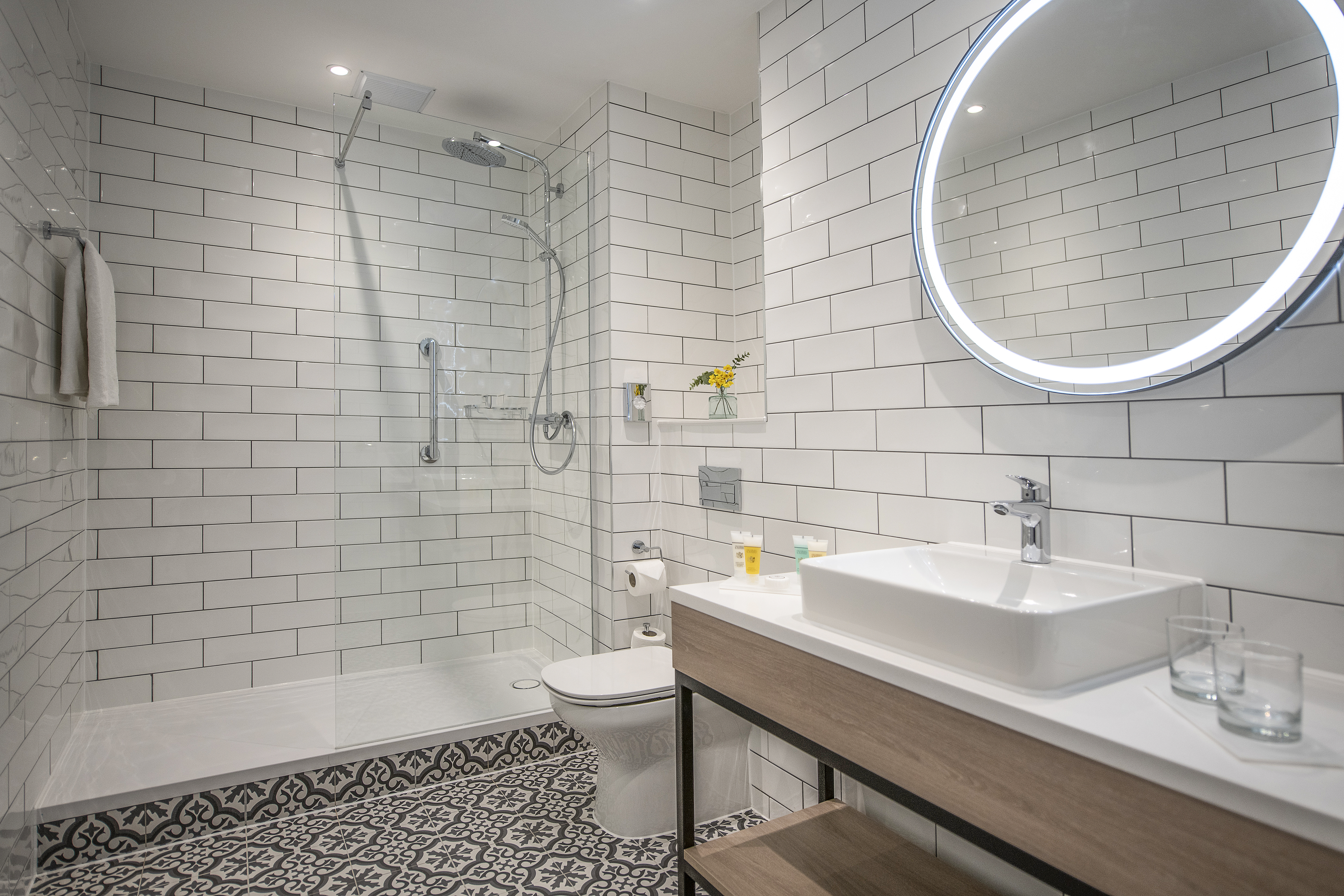 Horwood Executive Bathroom